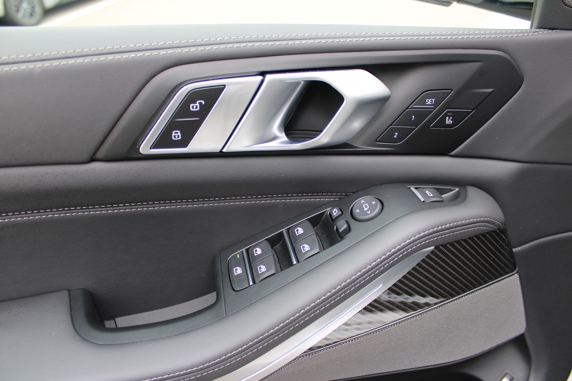 BMW X5 xDr 50e M Sport Pro-image-12