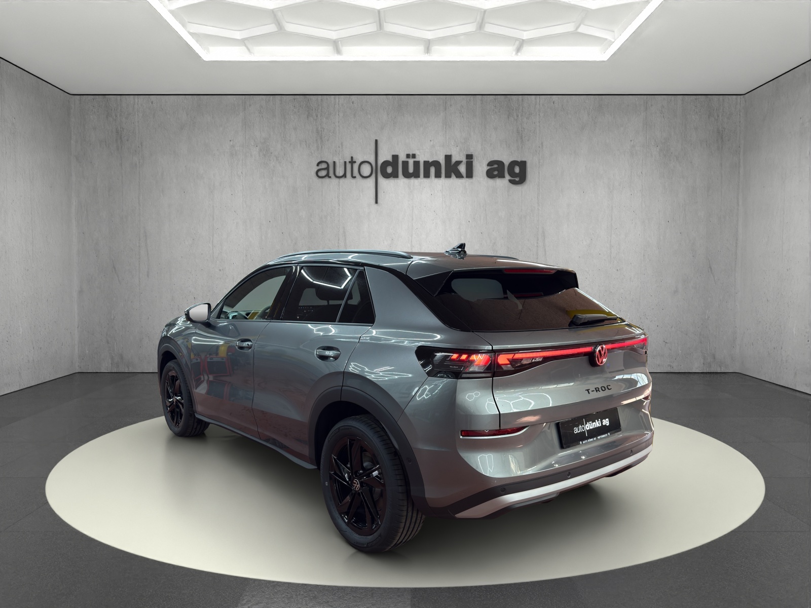VW T-Roc 1.5 eTSI mHEV Style DSG-image-1