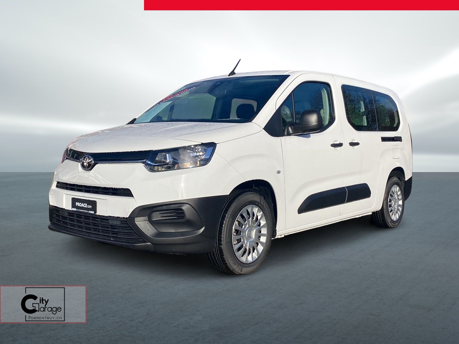 TOYOTA Proace City Verso 1.2 Comfort Long — slika 1