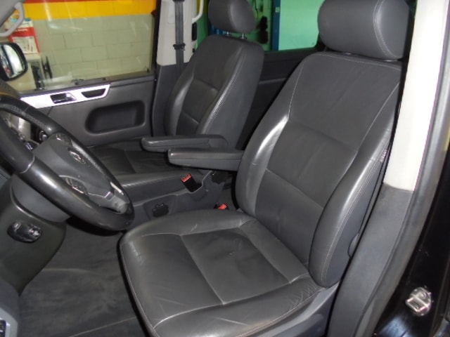 VW T5 Multivan 2.0 Bi-TDI CR Highline 4Motion DSG-image-10