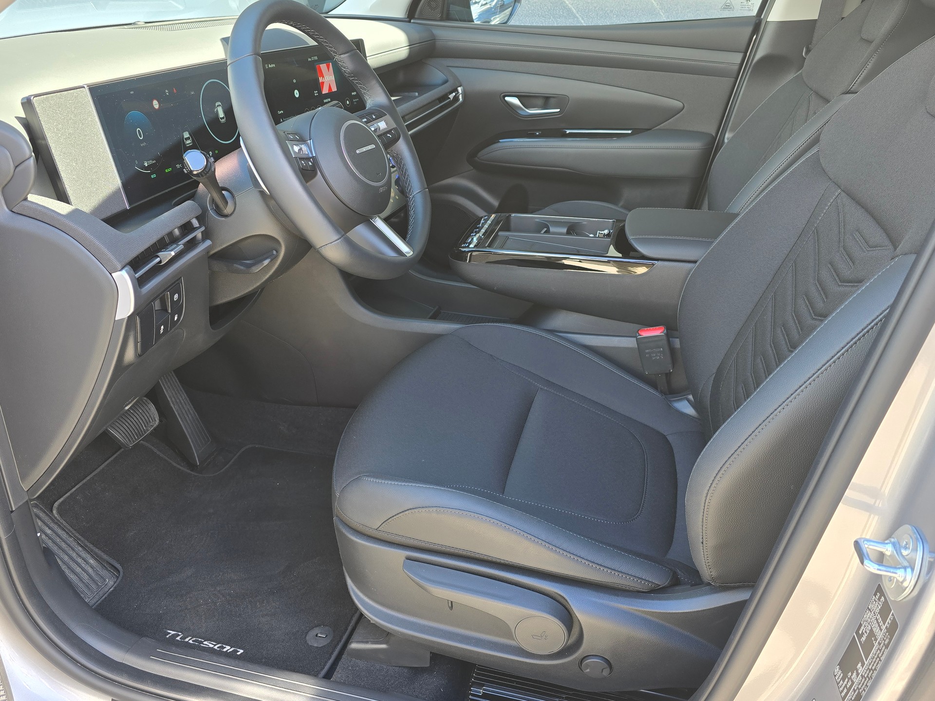 HYUNDAI Tucson 1.6 PHEV Amplia 4W-image-2