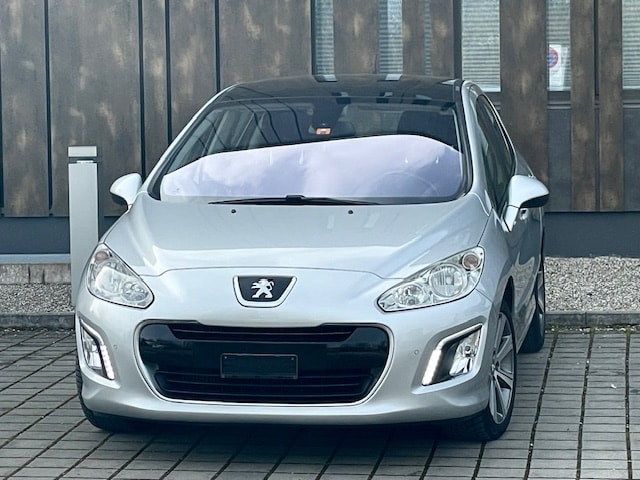 PEUGEOT 308 1.6 16V Turbo Allure Automatic-image-0