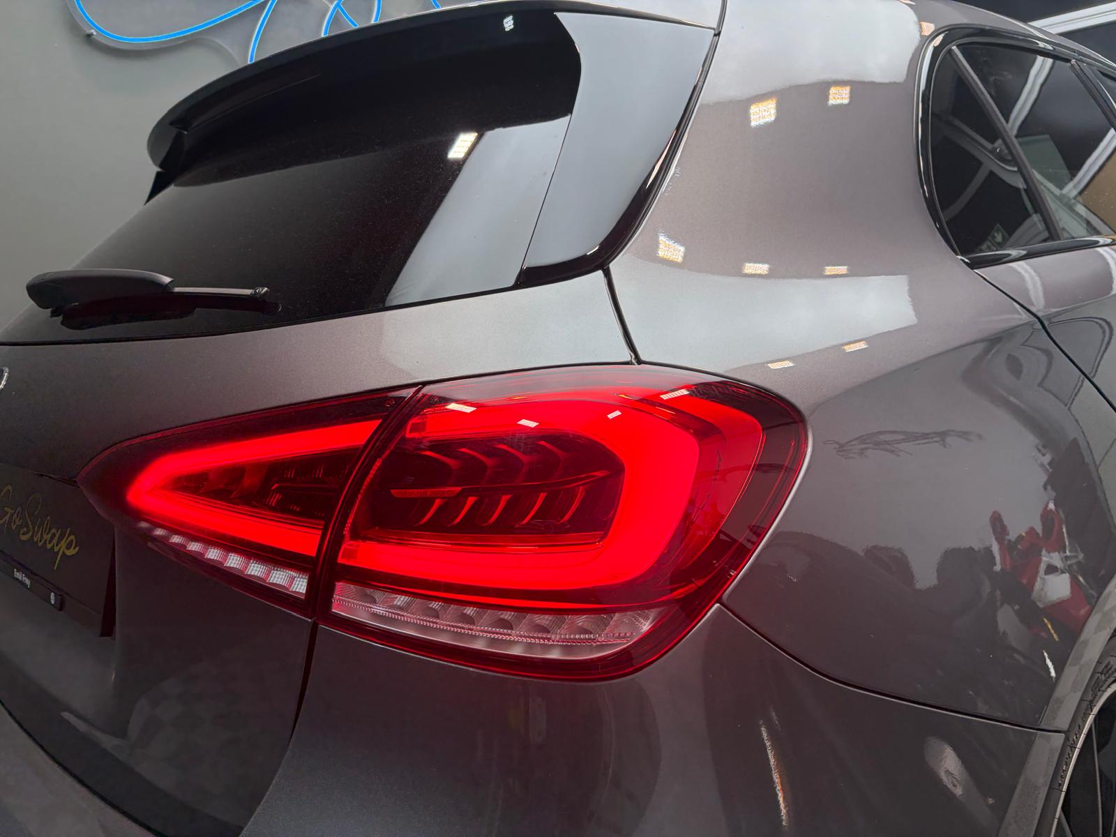 MERCEDES-BENZ A 220 d 4Matic AMG Line-image-4