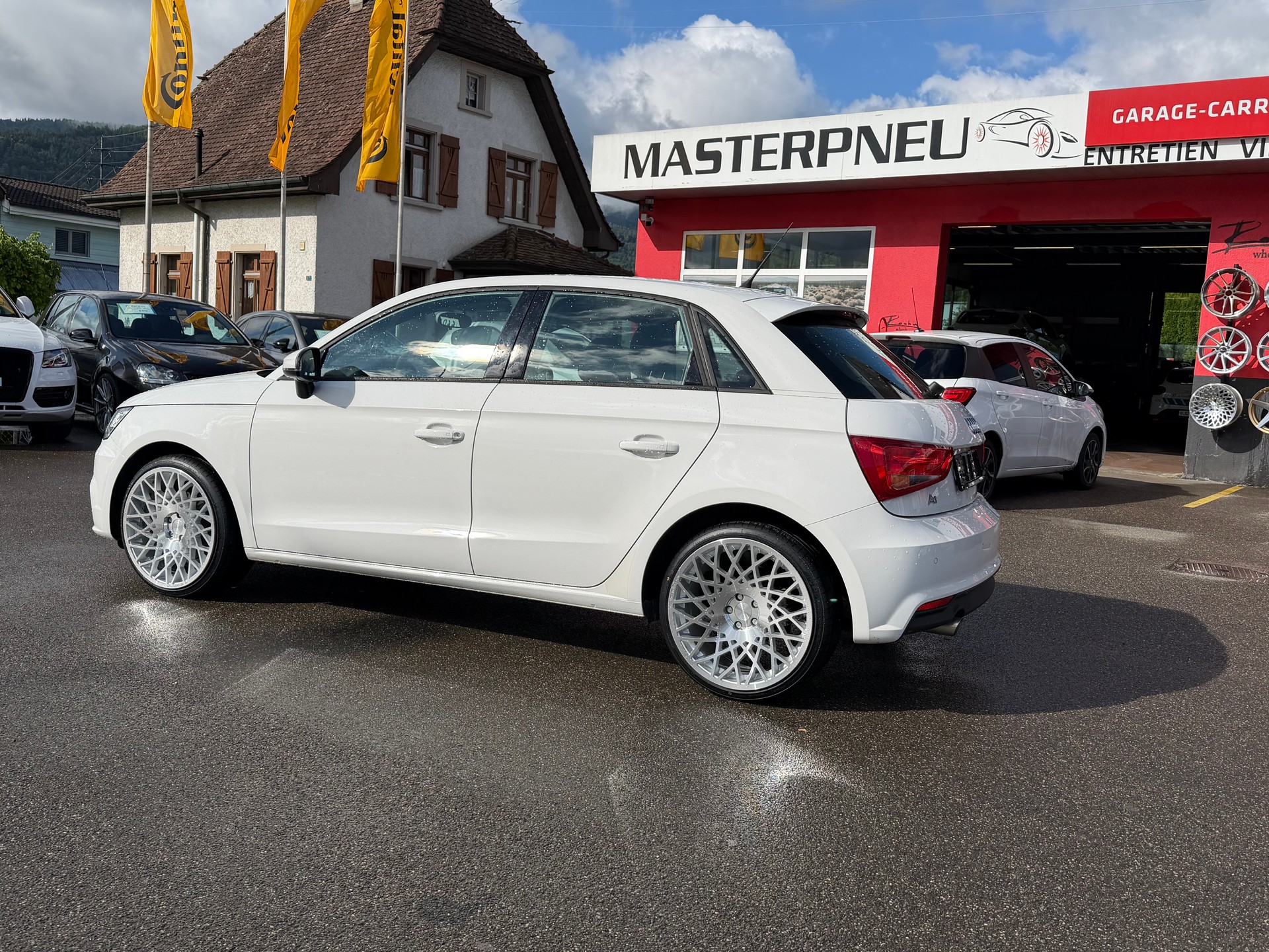 AUDI A1 Sportback 1.6 TDI-image-4