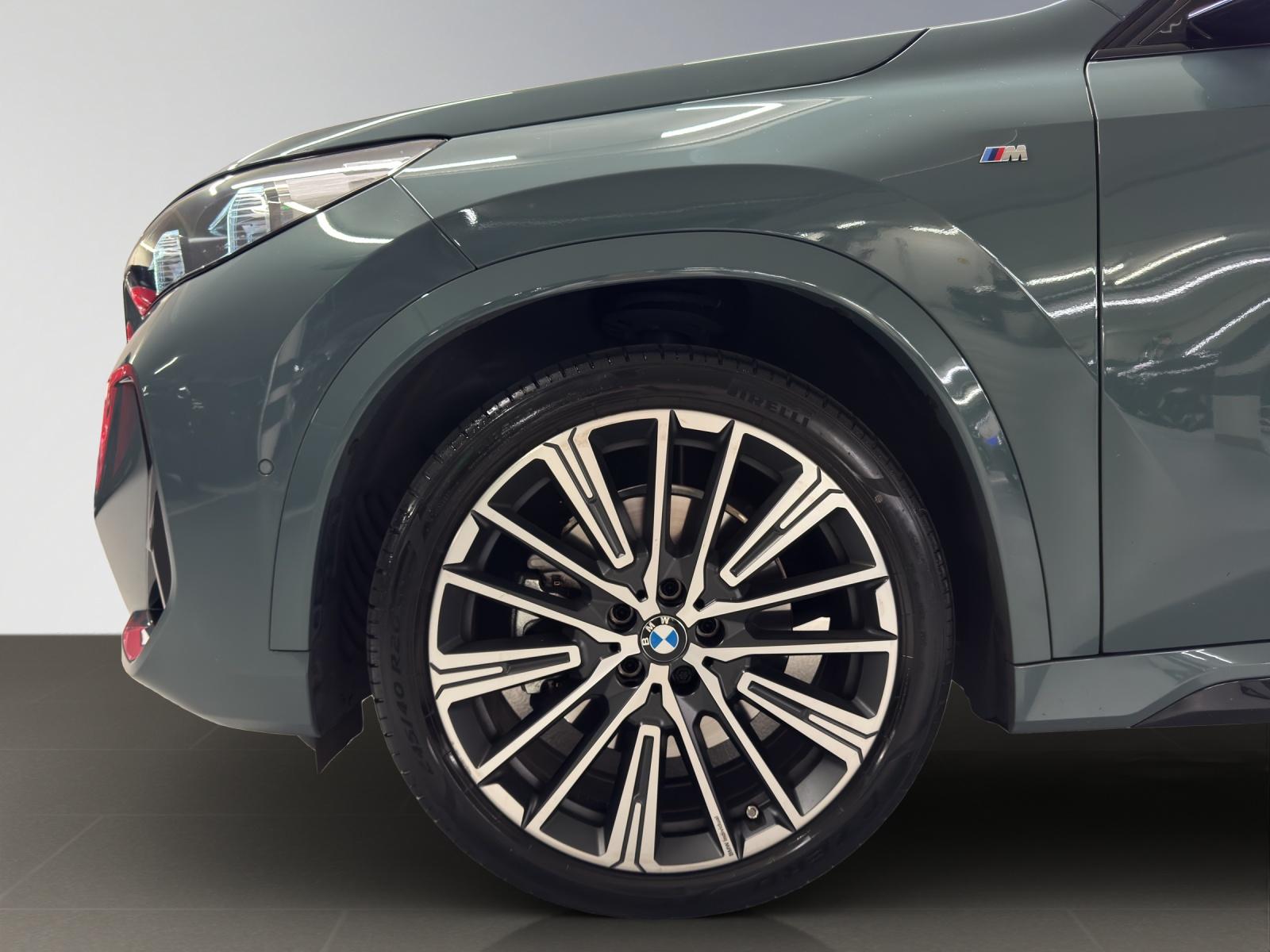 BMW X1 23i xDrive-image-8