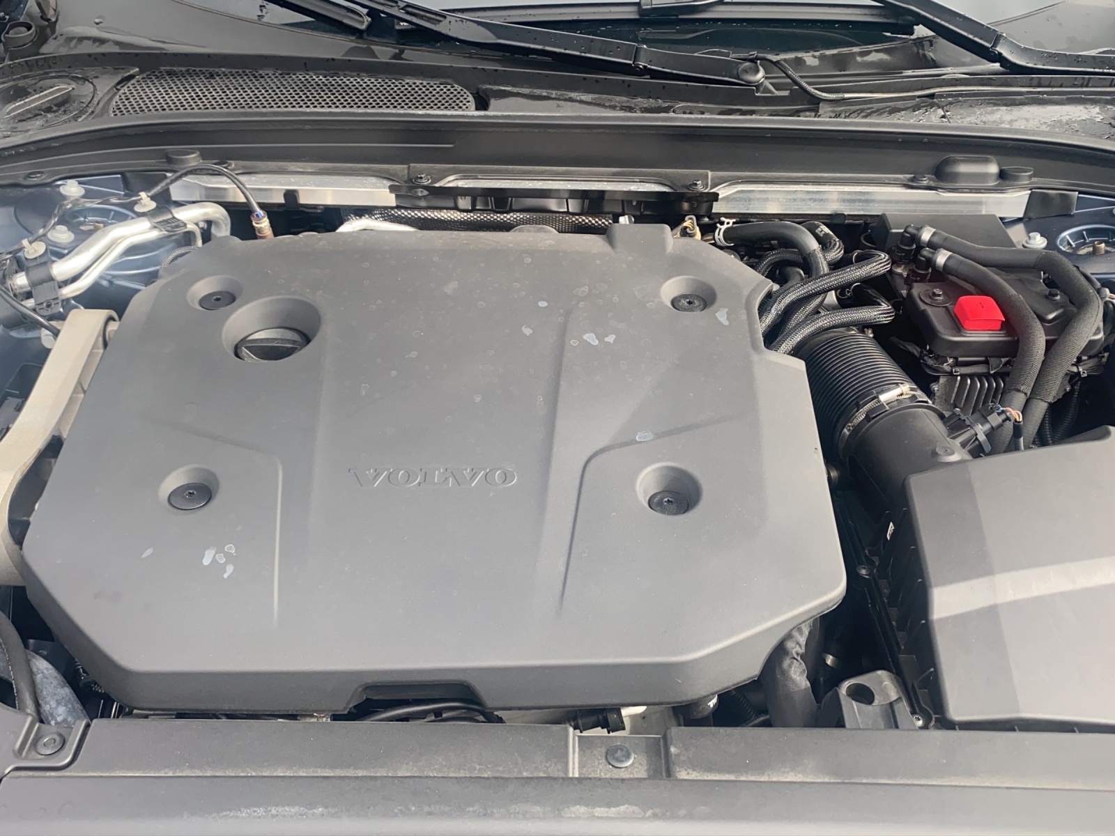 VOLVO V90 2.0 B5 R-Design AWD-image-15