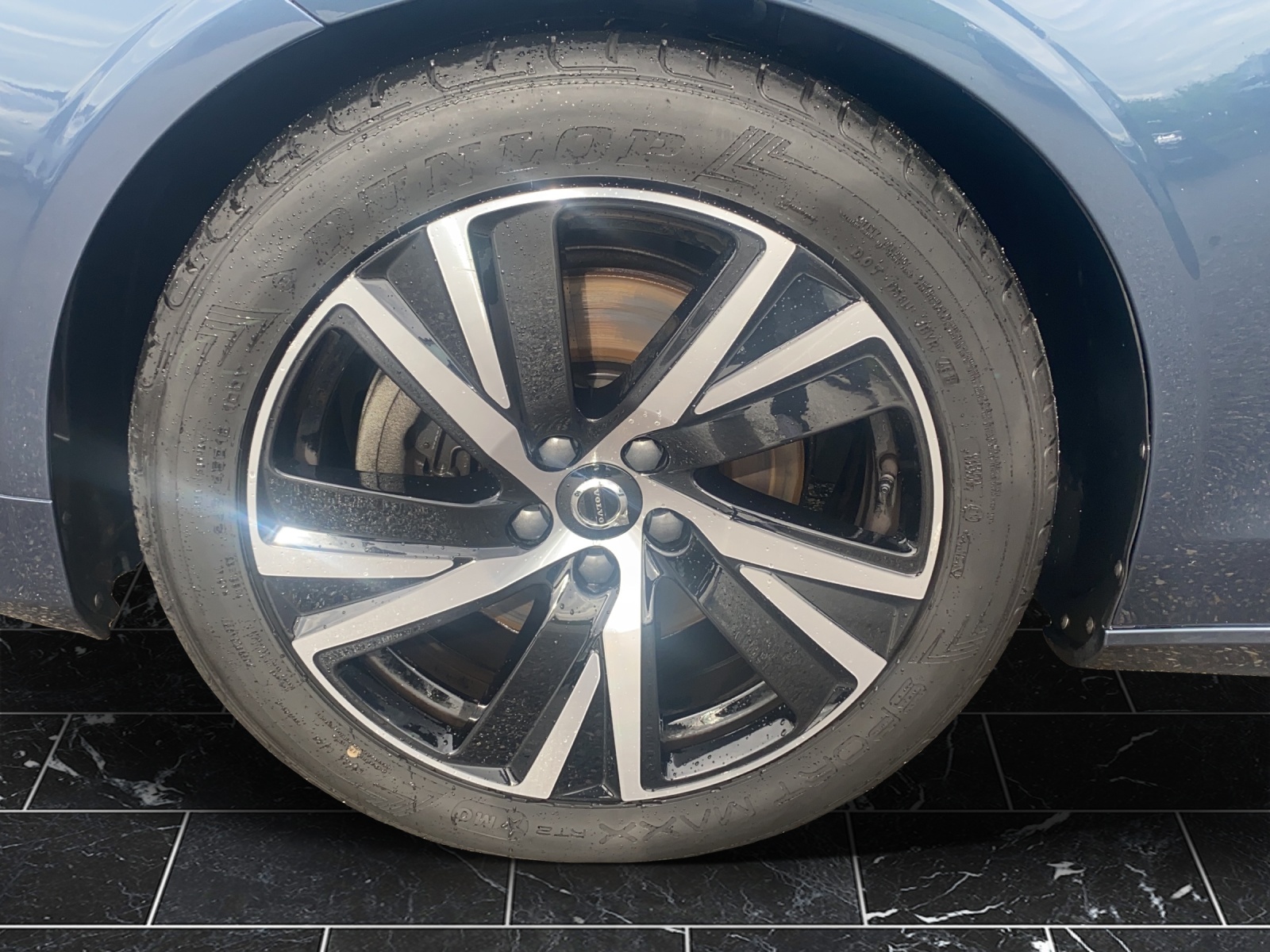VOLVO V90 2.0 B5 R-Design AWD-image-16