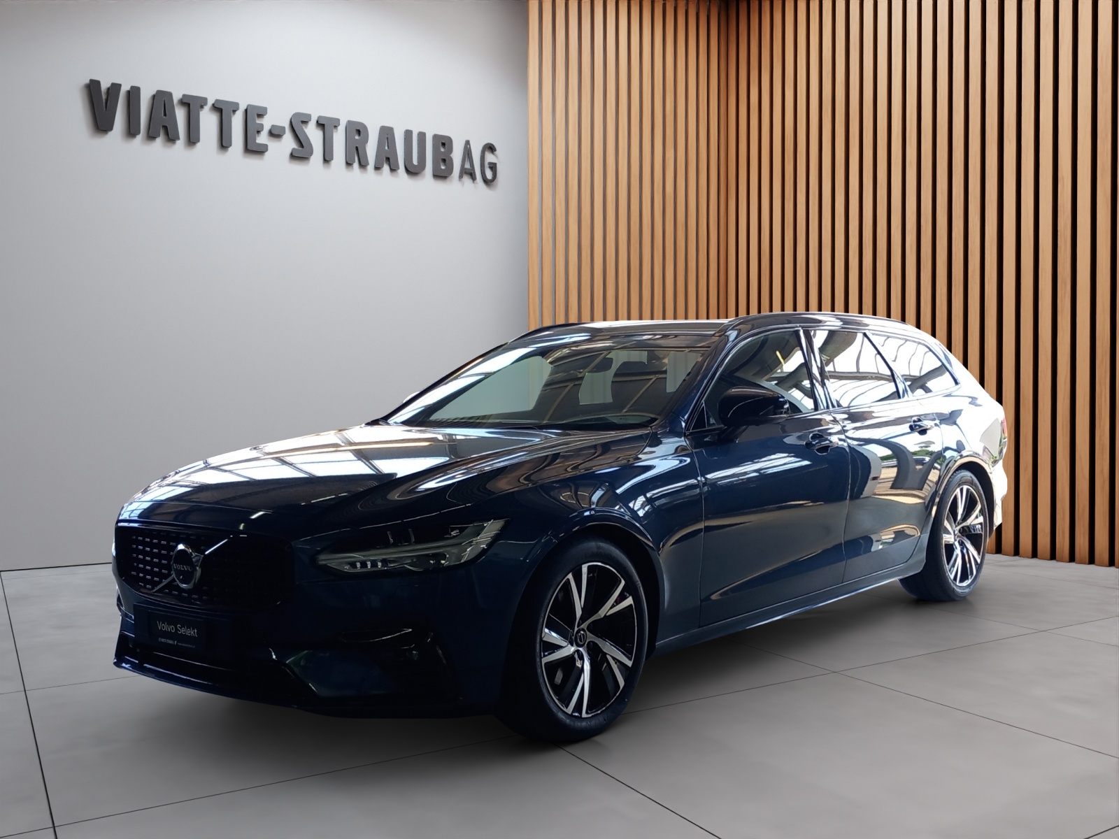 VOLVO V90 2.0 B5 R-Design AWD-image-0