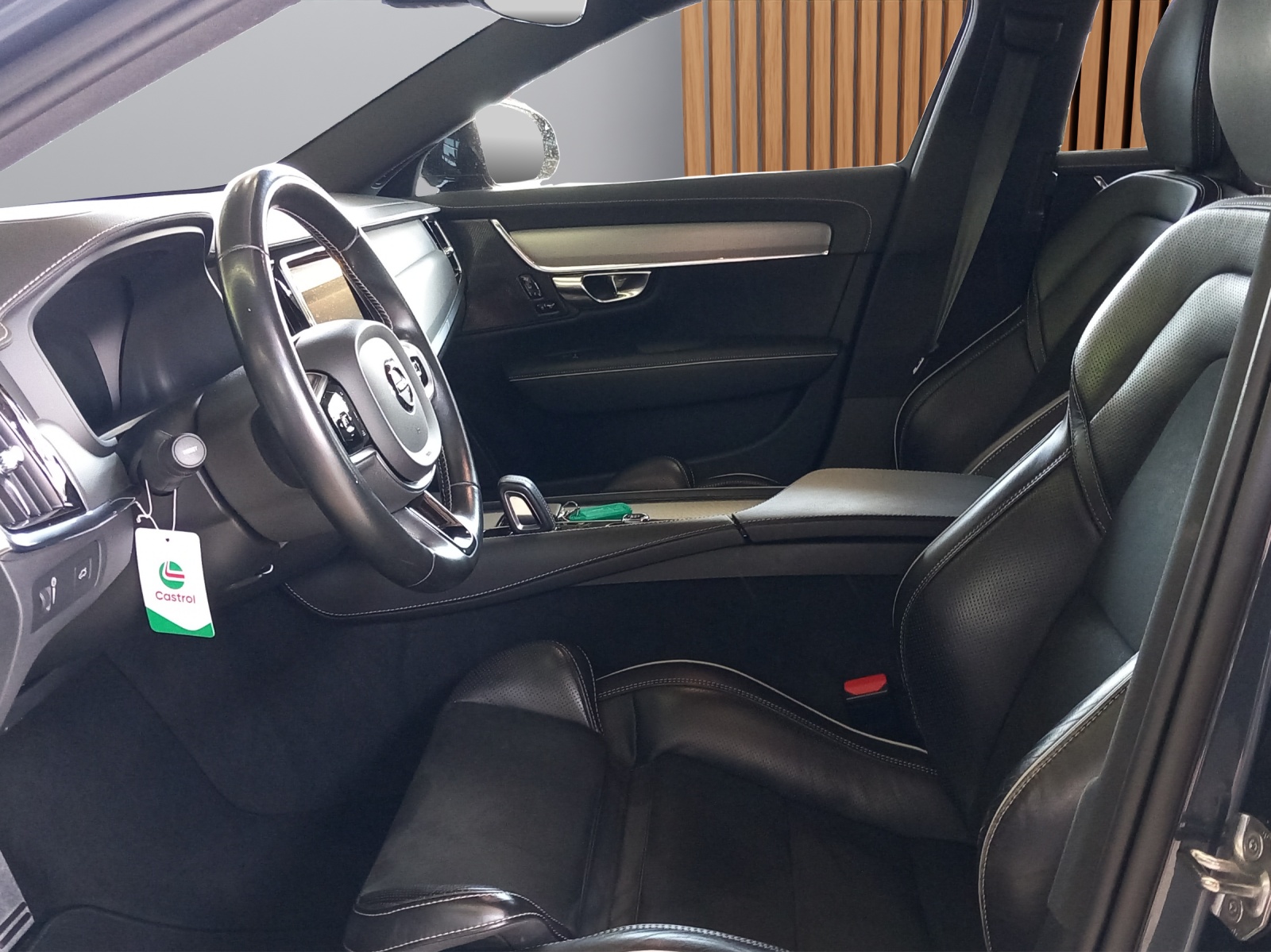 VOLVO V90 2.0 B5 R-Design AWD-image-12