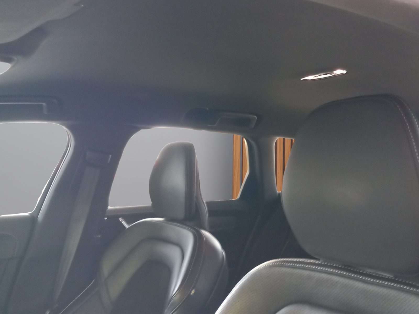 VOLVO V90 2.0 B5 R-Design AWD-image-22
