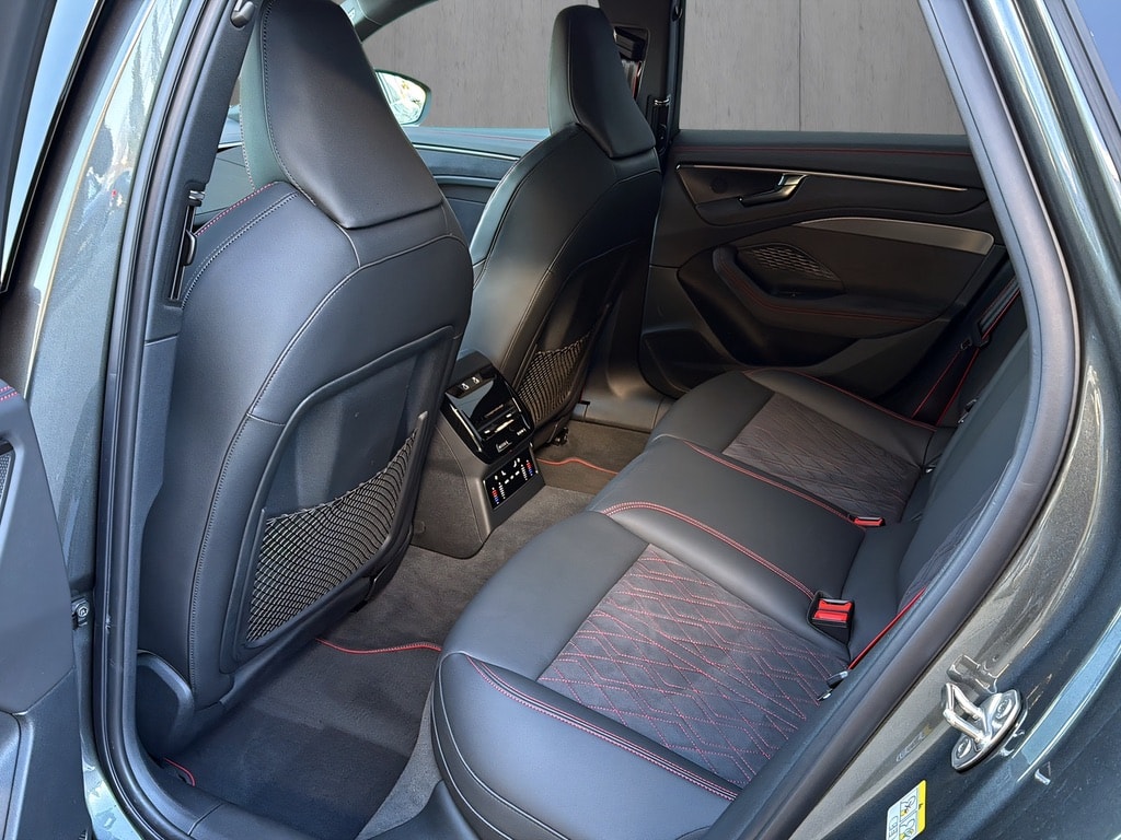 AUDI A6 Avant TFSI quattro 270 kW S tronic*New A6 Modell*Optikpaket-schwarz, AHK, (5-Jahre Garantie)-image-6