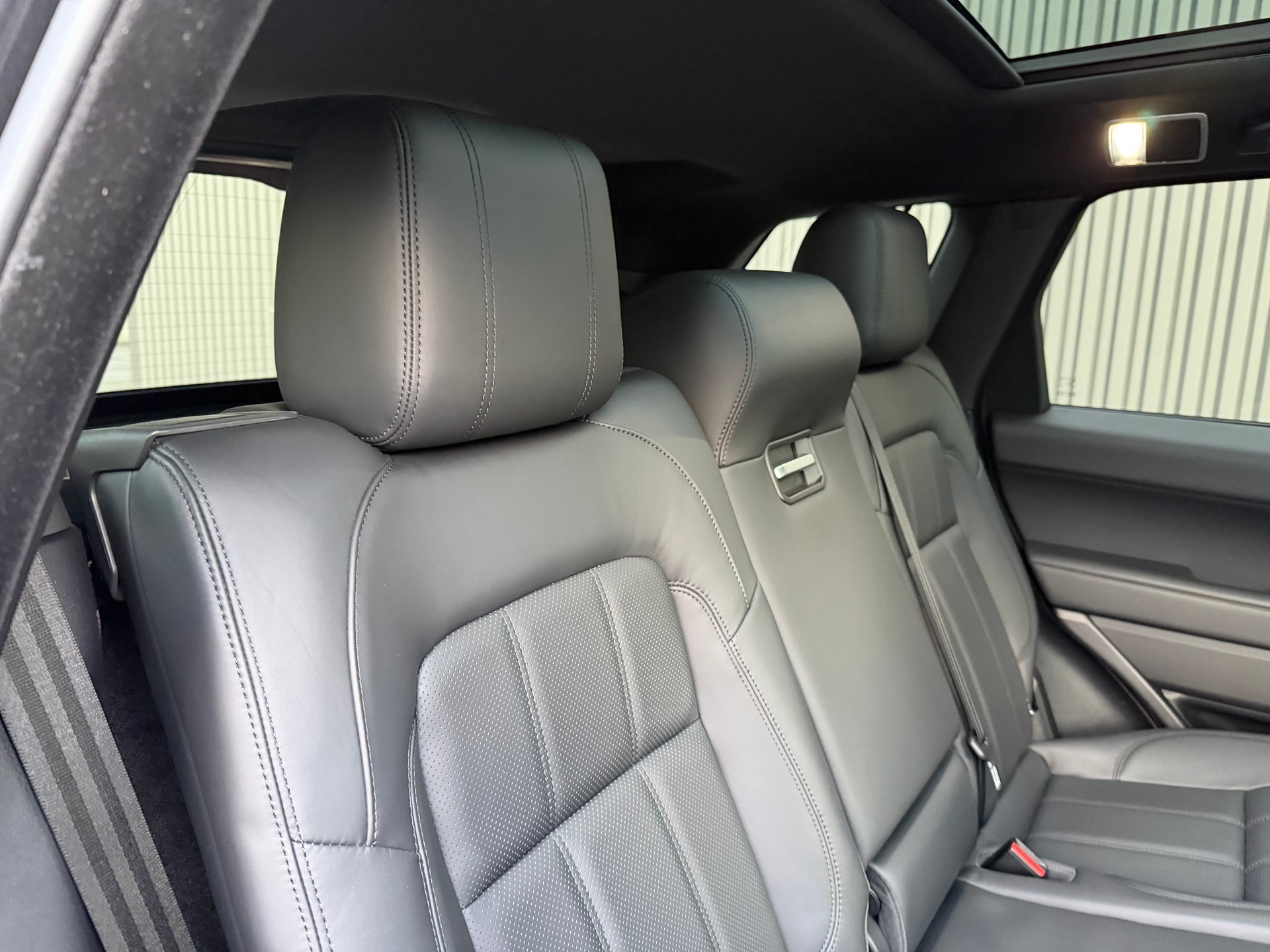 LAND ROVER Range Rover Sport 3.0 SDV6 —-7 PLACES — CROCHET ATTELAGE 3500 KG —-STARTECH—--image-32