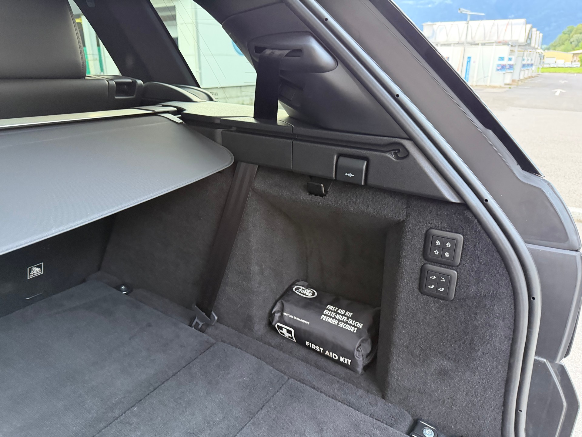 LAND ROVER Range Rover Sport 3.0 SDV6 —-7 PLACES — CROCHET ATTELAGE 3500 KG —-STARTECH—--image-39