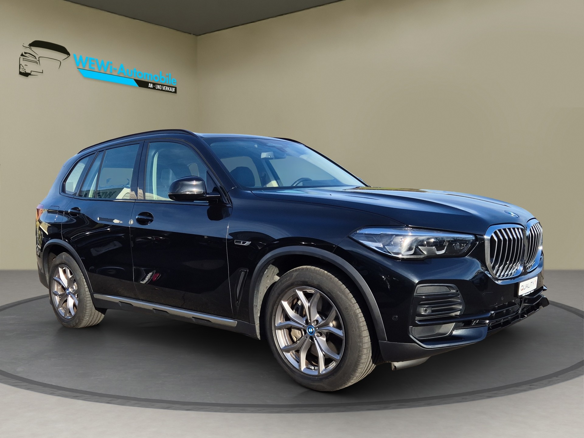 BMW X5 xDrive45e xLine Steptronic-image-0