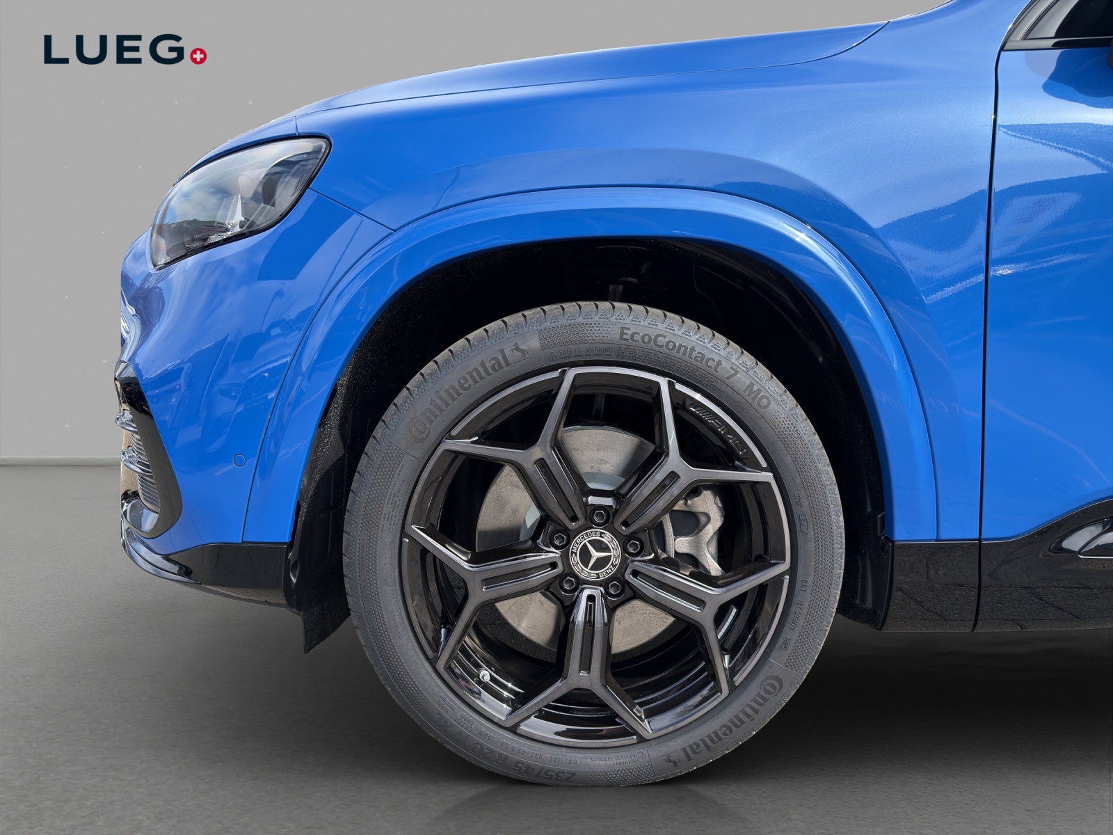 MERCEDES-BENZ GLB 350 with EQ Technology-image-6