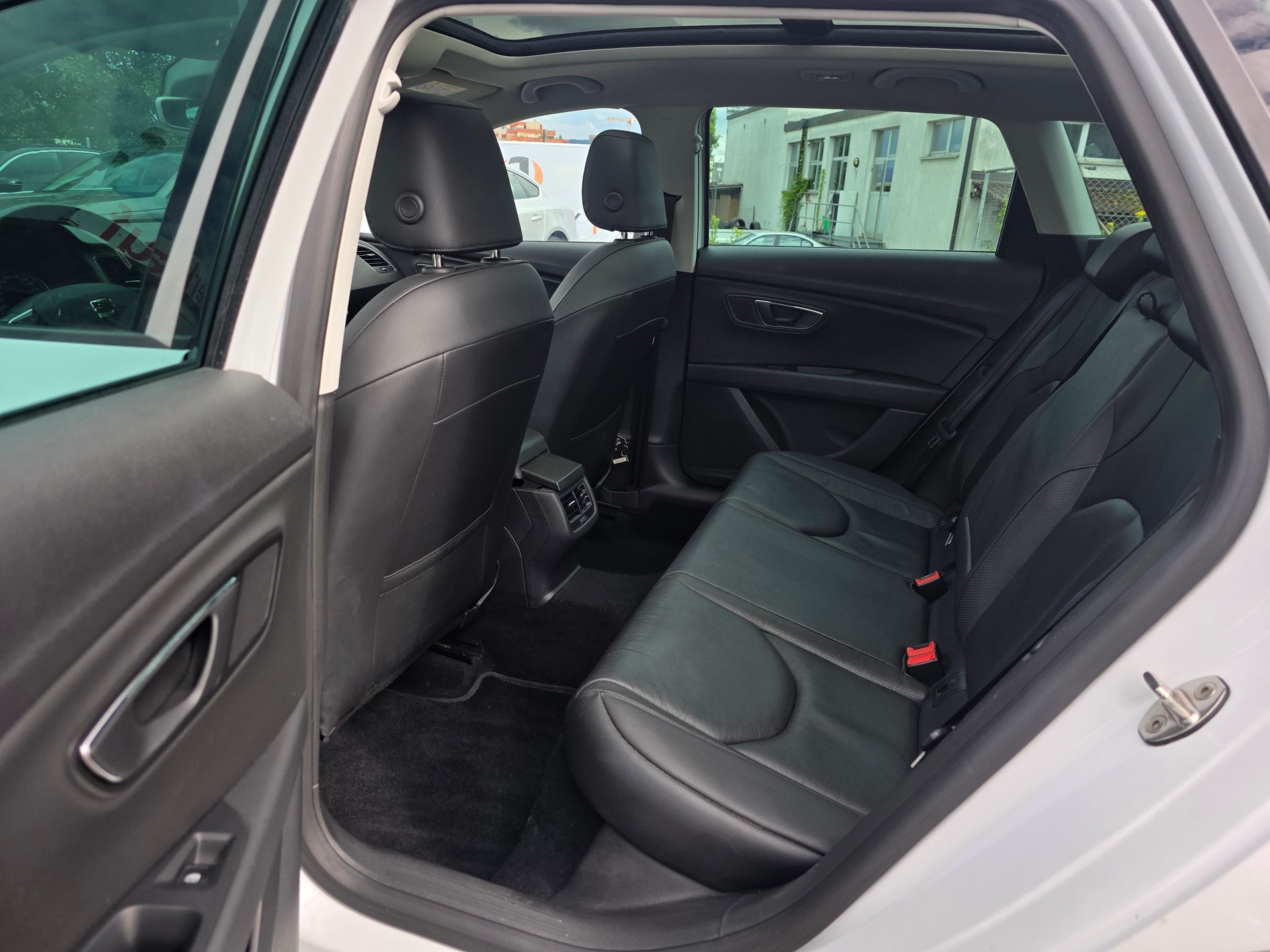 SEAT Leon ST 1.8 TSI X-Perience 4Drive DSG-image-22