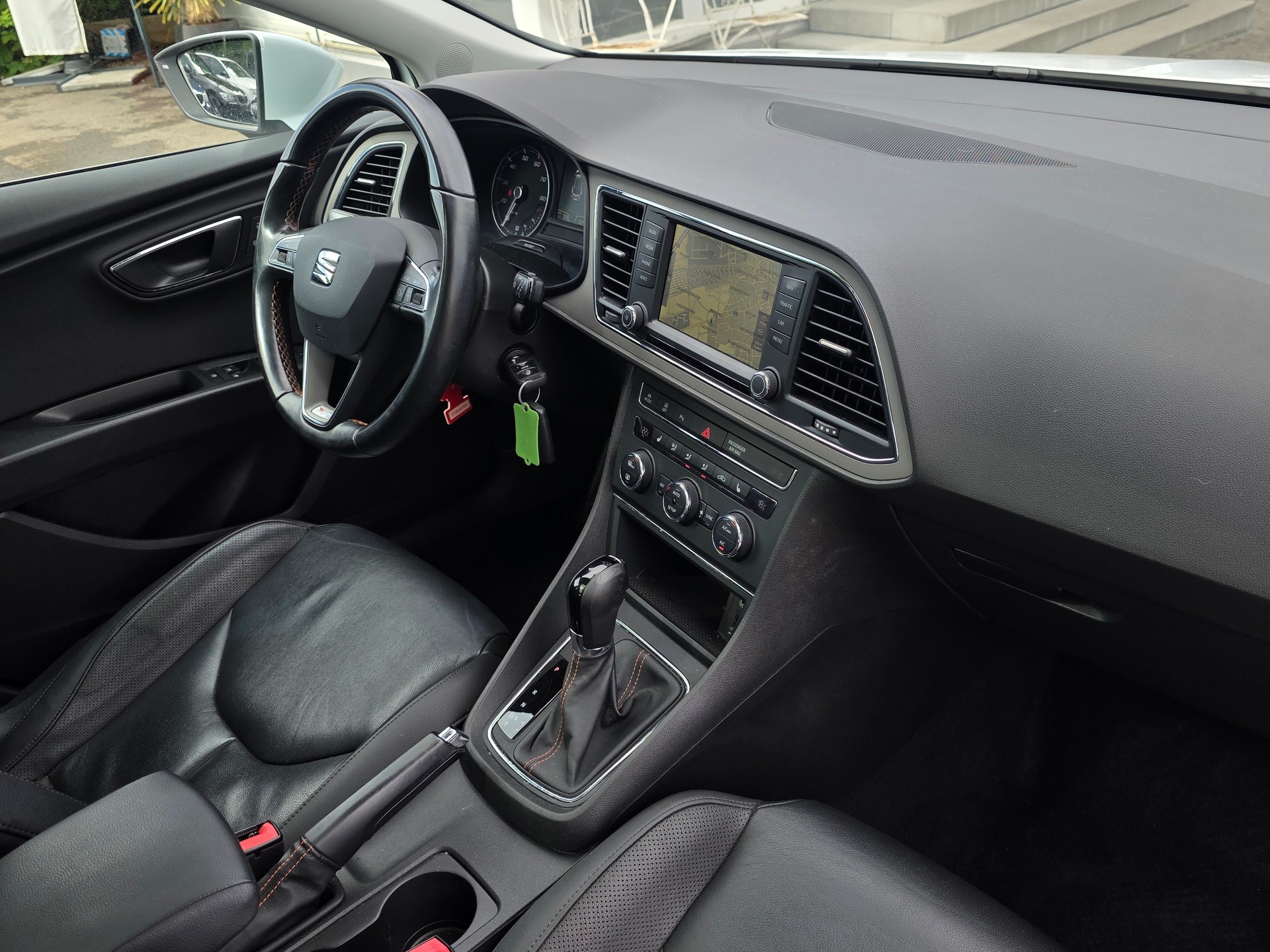 SEAT Leon ST 1.8 TSI X-Perience 4Drive DSG-image-17