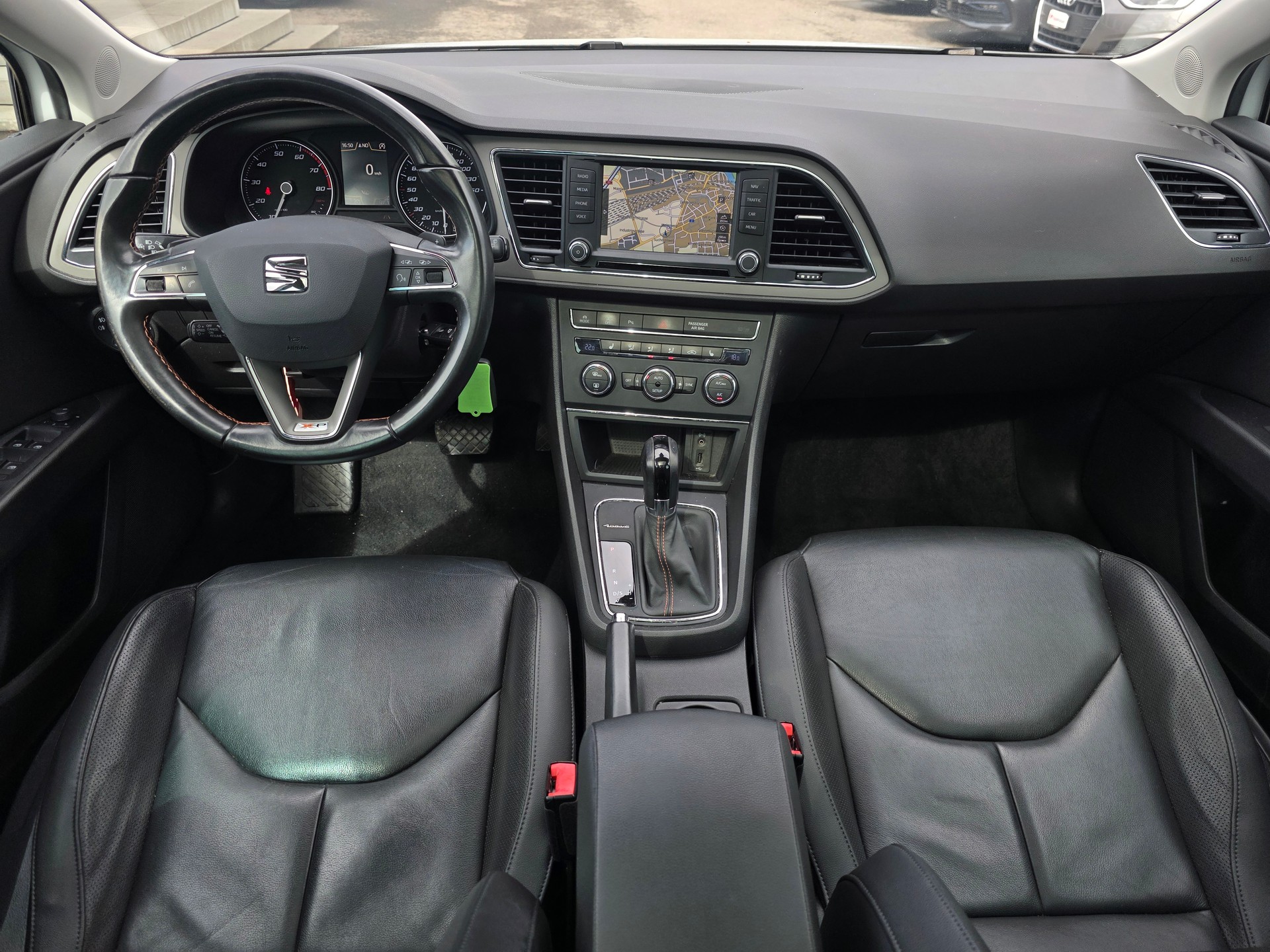 SEAT Leon ST 1.8 TSI X-Perience 4Drive DSG-image-11