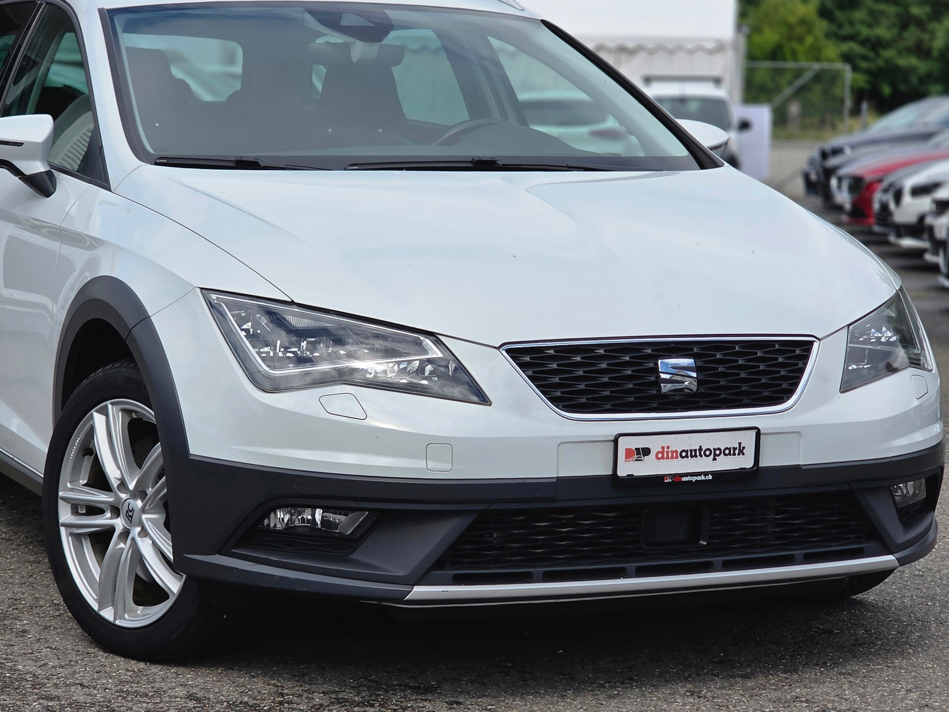 SEAT Leon ST 1.8 TSI X-Perience 4Drive DSG-image-4