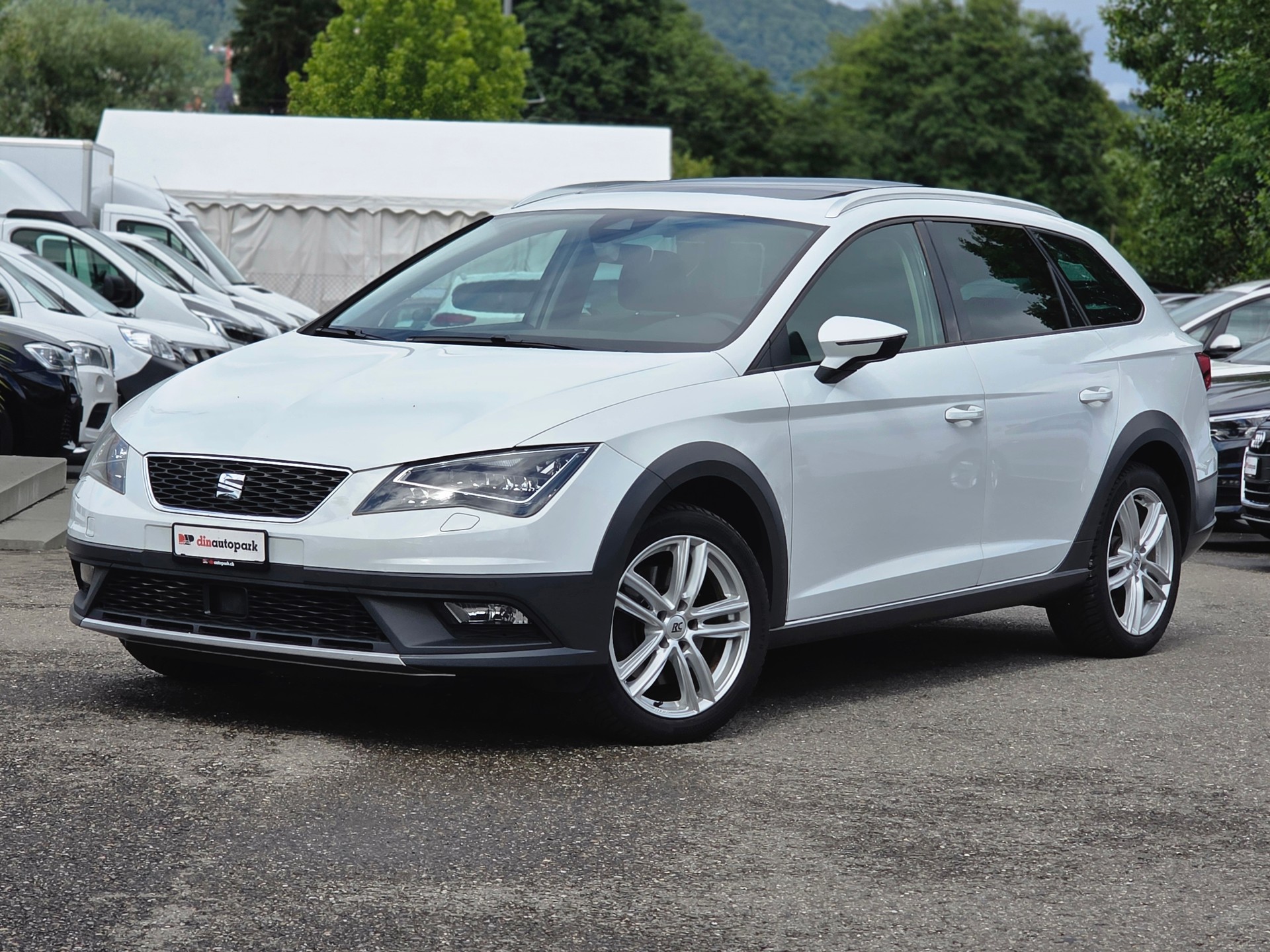 SEAT Leon ST 1.8 TSI X-Perience 4Drive DSG-image-1