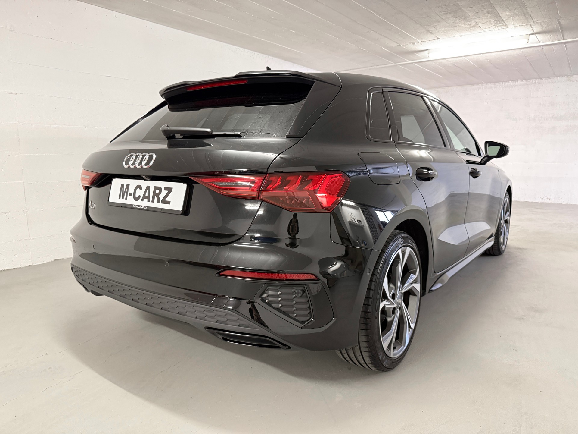 AUDI A3 Sportback 35 TFSI S line S-tronic-image-0