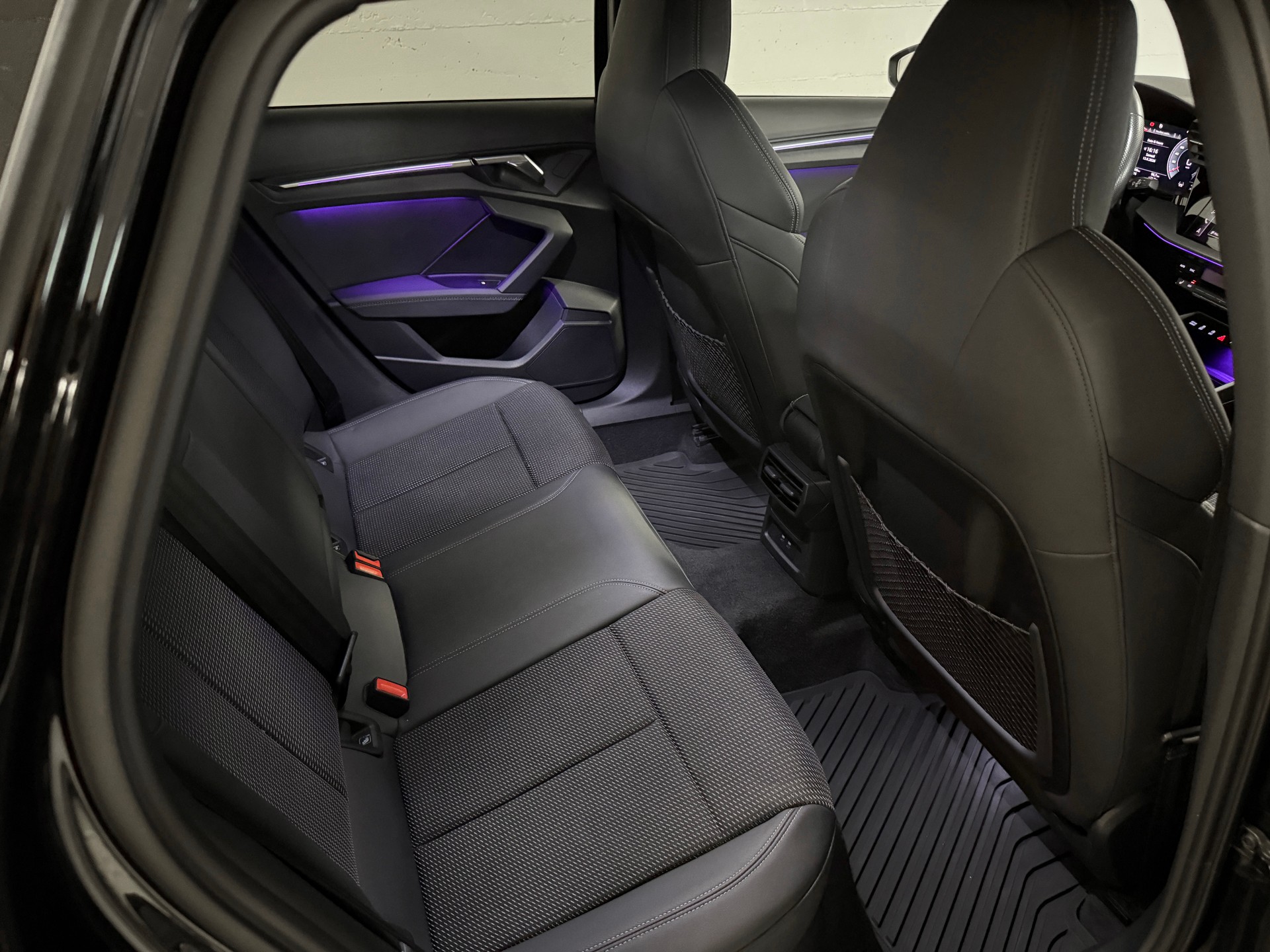 AUDI A3 Sportback 35 TFSI S line S-tronic-image-8
