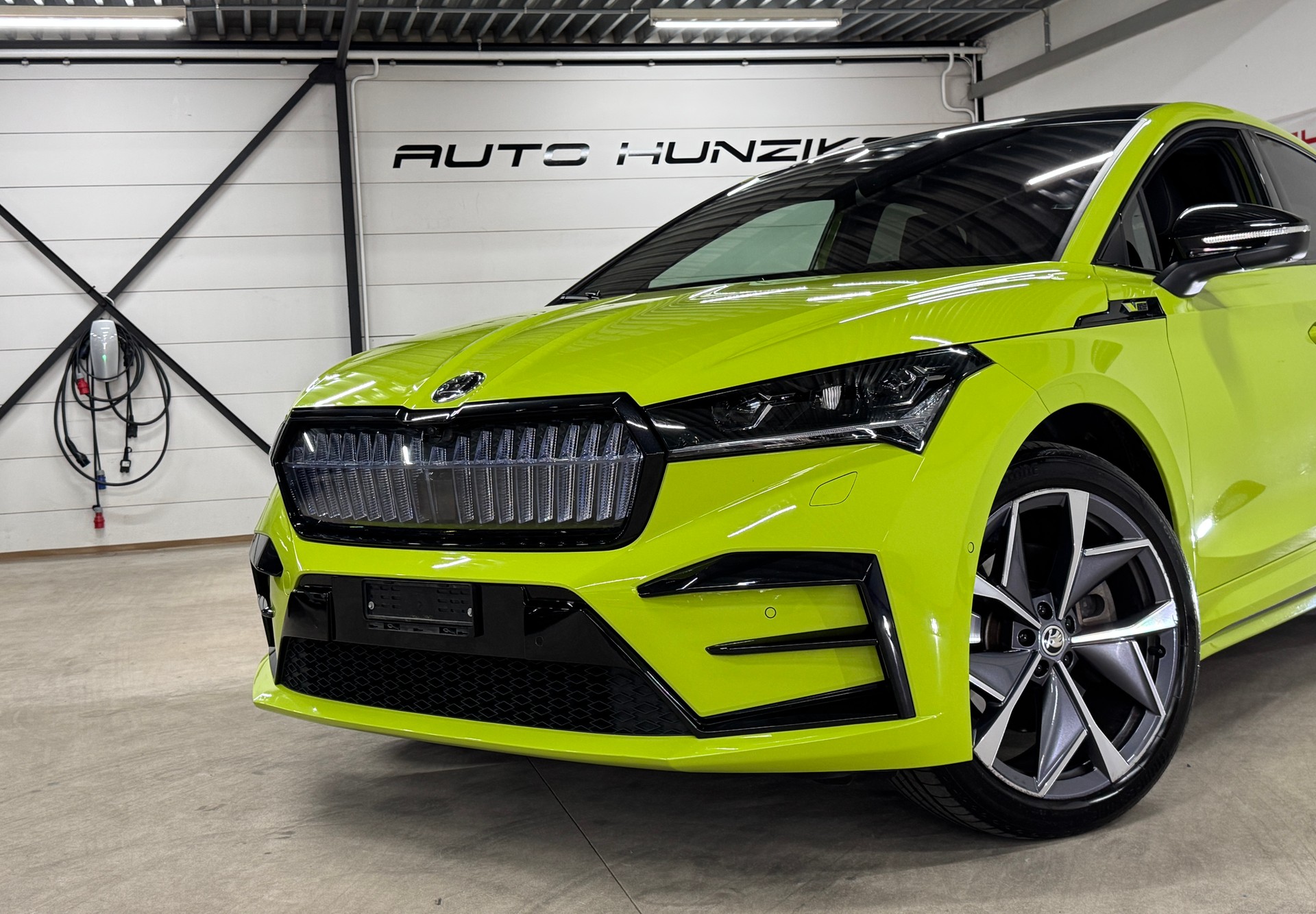 SKODA Enyaq Coupé RS iV 80 4x4 300 PS // Anhängerkupplung // Vollausstattung-image-1