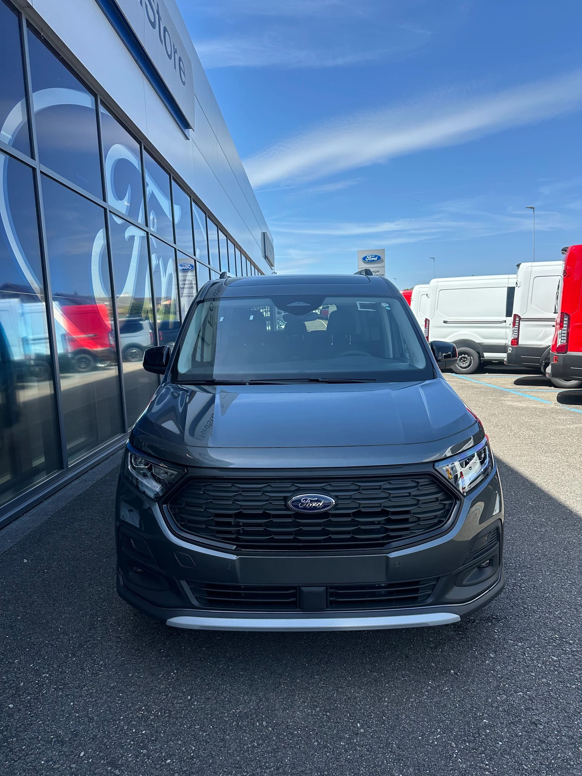 FORD TOURNEO CONNECT Grand 2.0 EcoB Active/122CV/Aut.-image-8