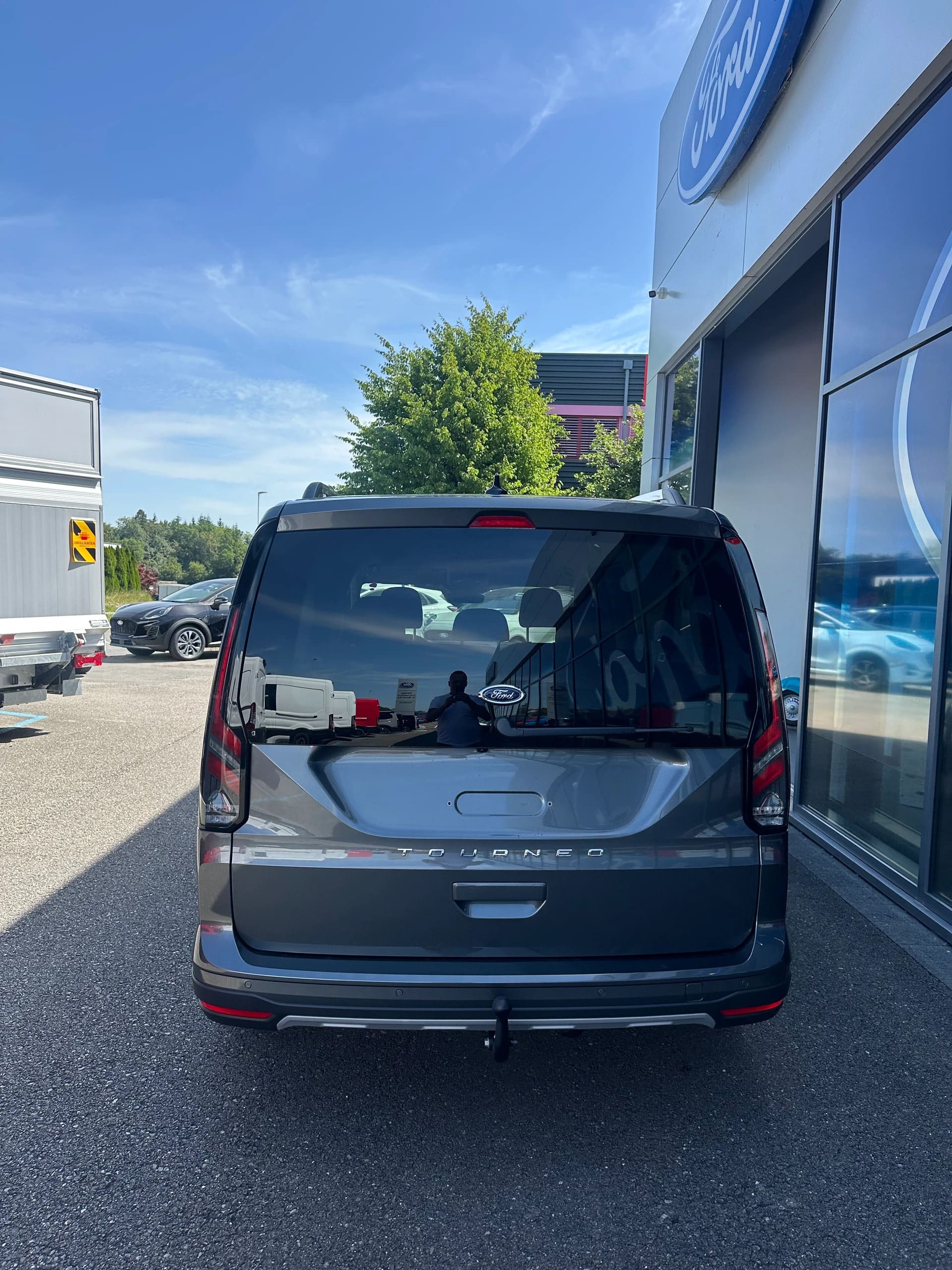 FORD TOURNEO CONNECT Grand 2.0 EcoB Active/122CV/Aut.-image-4