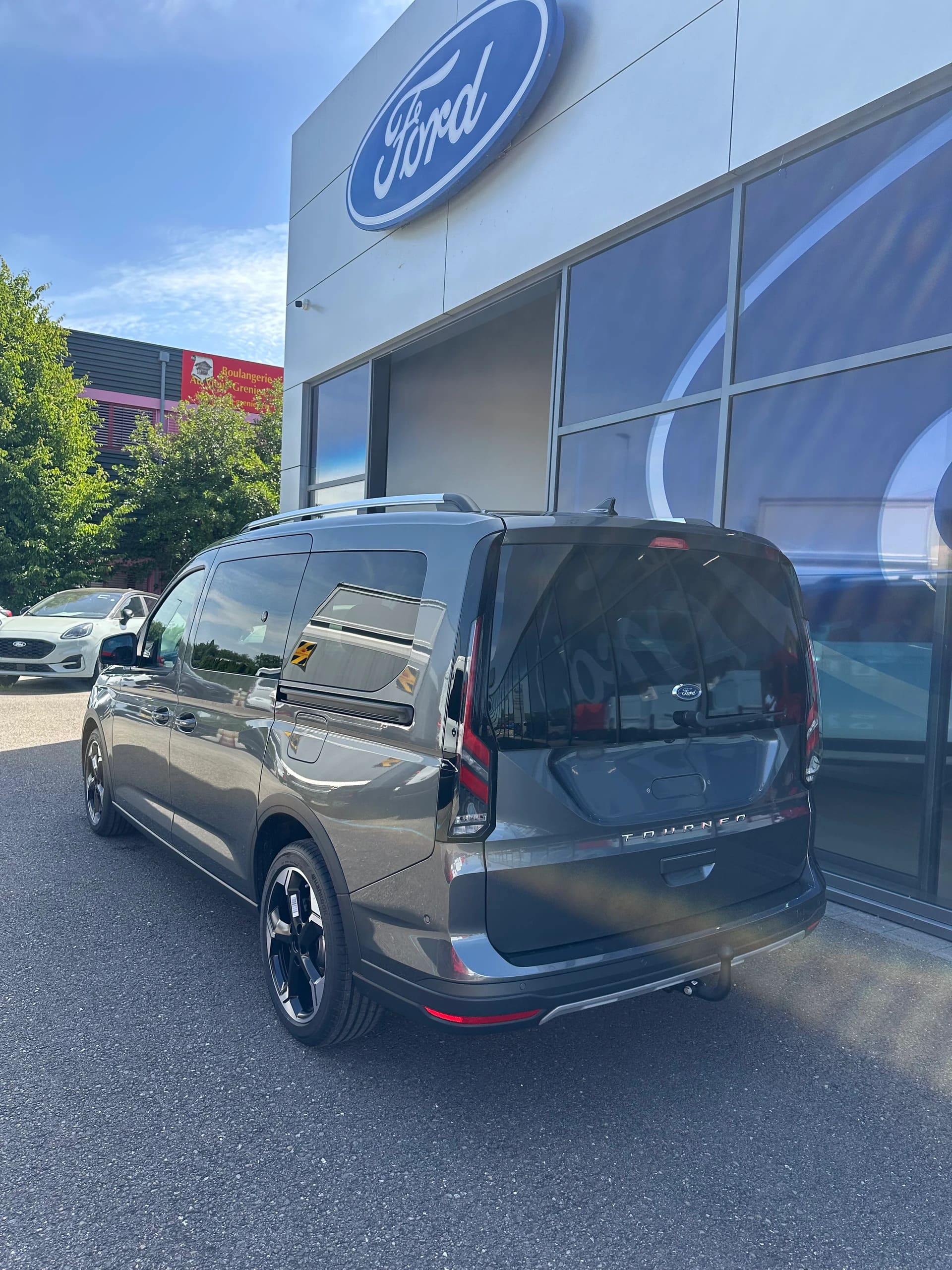 FORD TOURNEO CONNECT Grand 2.0 EcoB Active/122CV/Aut.-image-3
