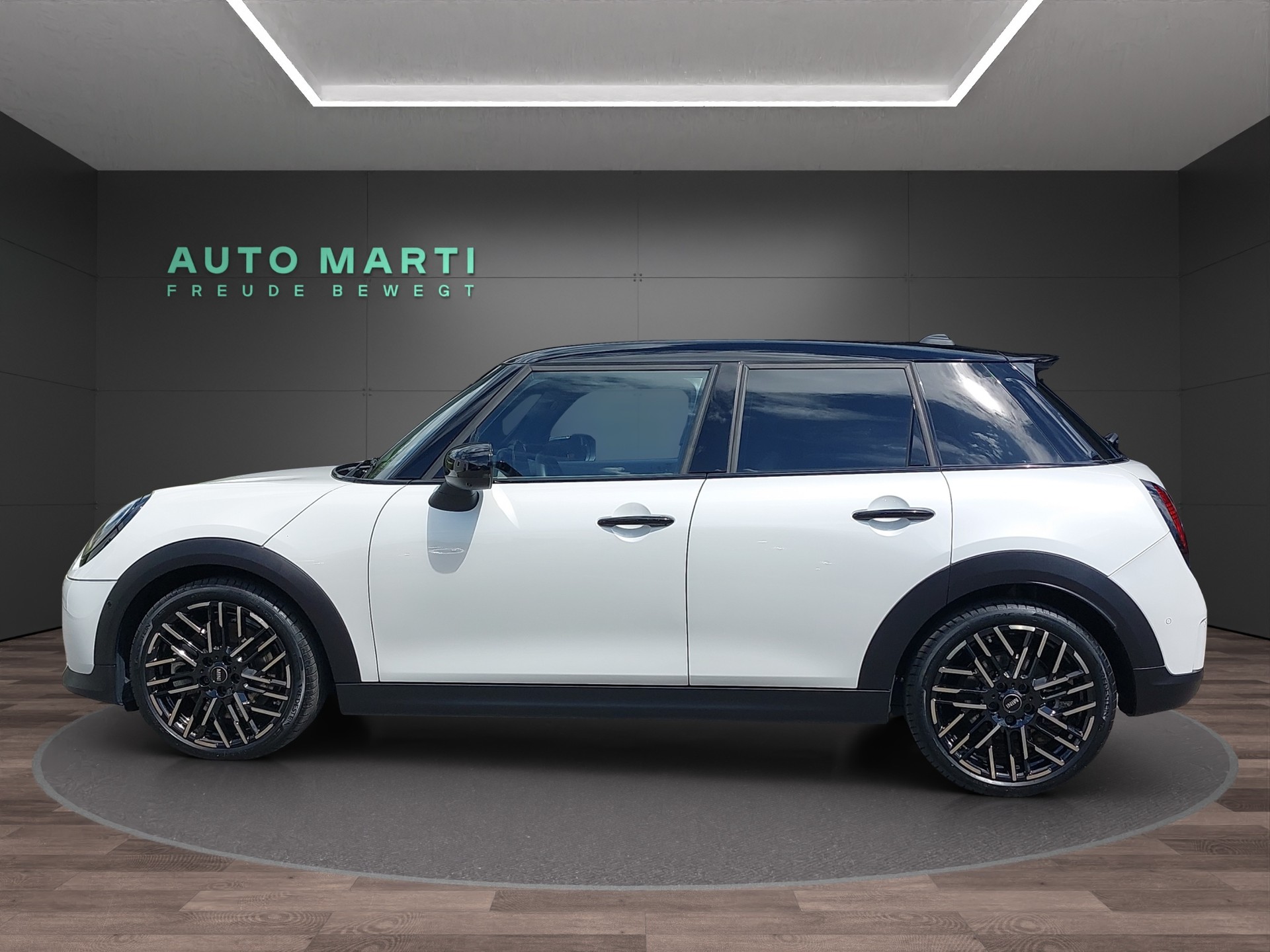MINI F65 2.0i Cooper S-image-1