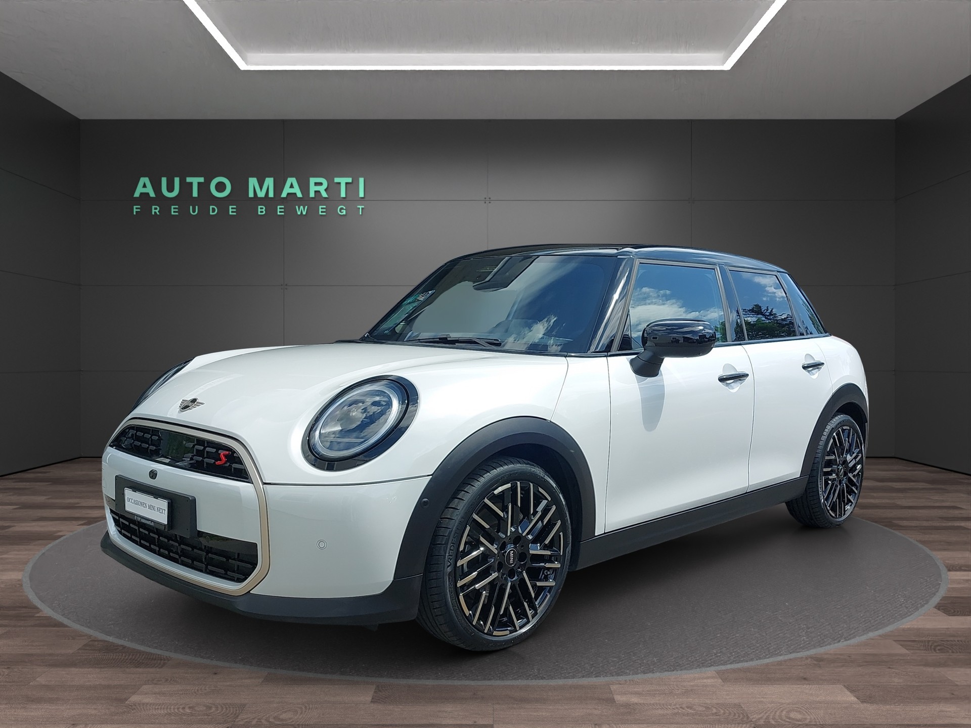 MINI F65 2.0i Cooper S-image-0