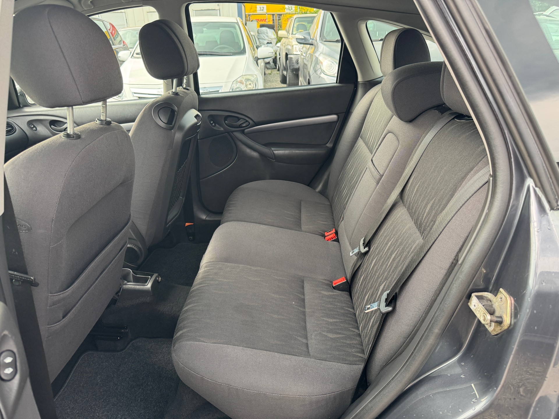 FORD Focus 2.0i 16V Carving-image-9