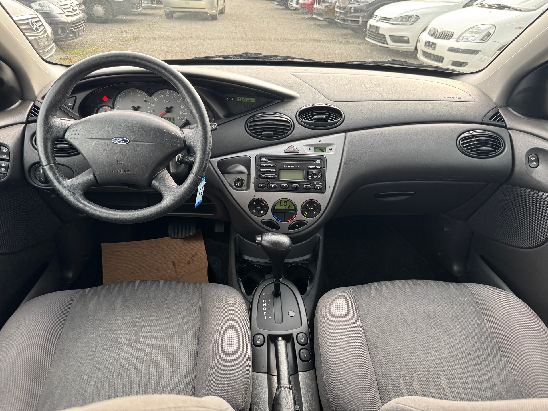 FORD Focus 2.0i 16V Carving-image-7