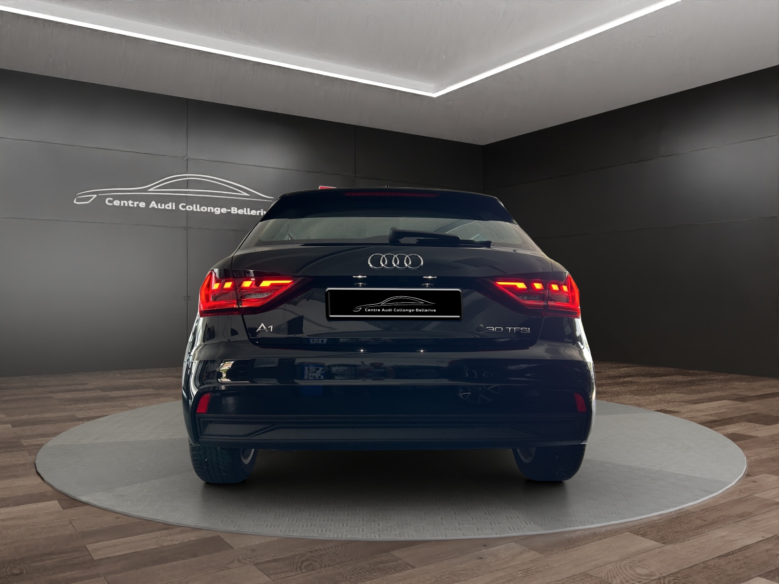 AUDI A1 Sportback 30 TFSI Attraction S-tronic-image-4