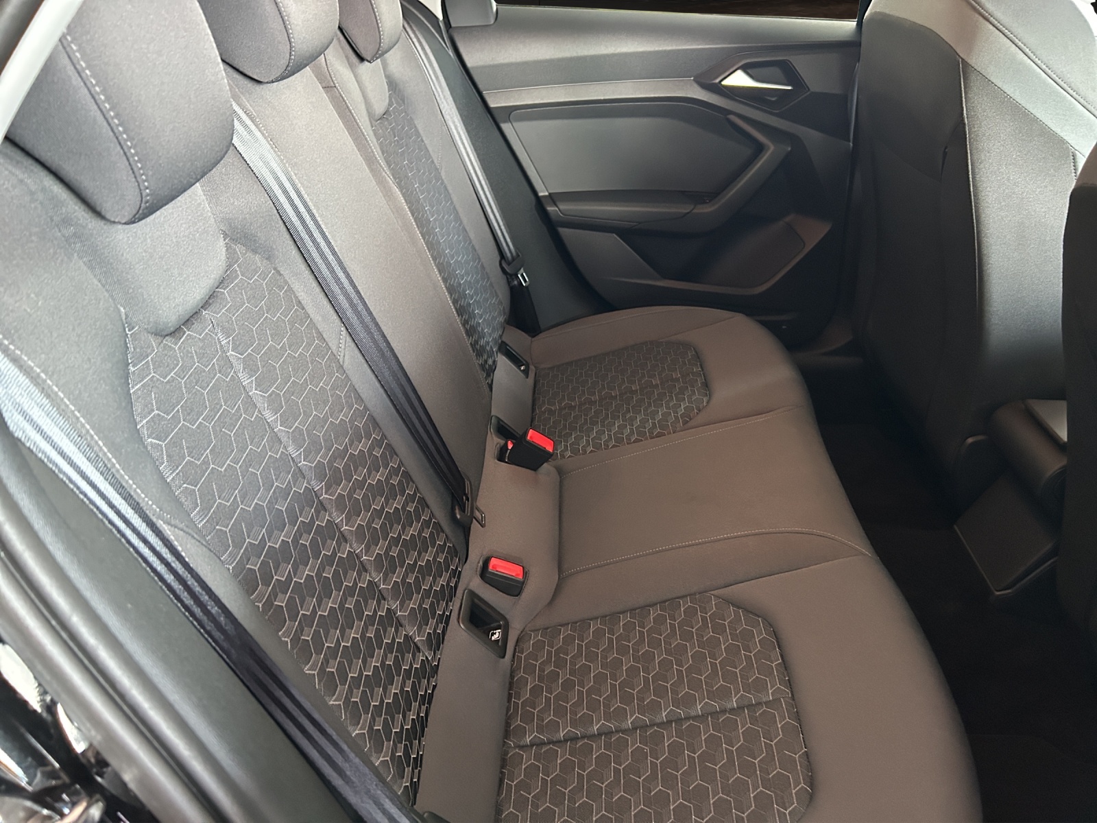 AUDI A1 Sportback 30 TFSI Attraction S-tronic-image-15