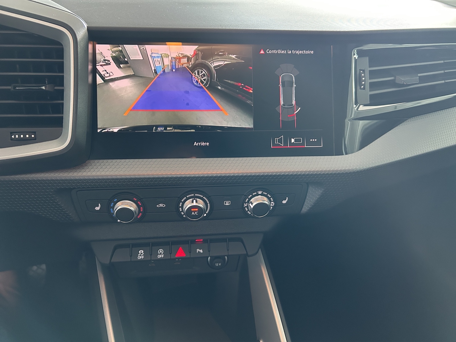 AUDI A1 Sportback 30 TFSI Attraction S-tronic-image-13