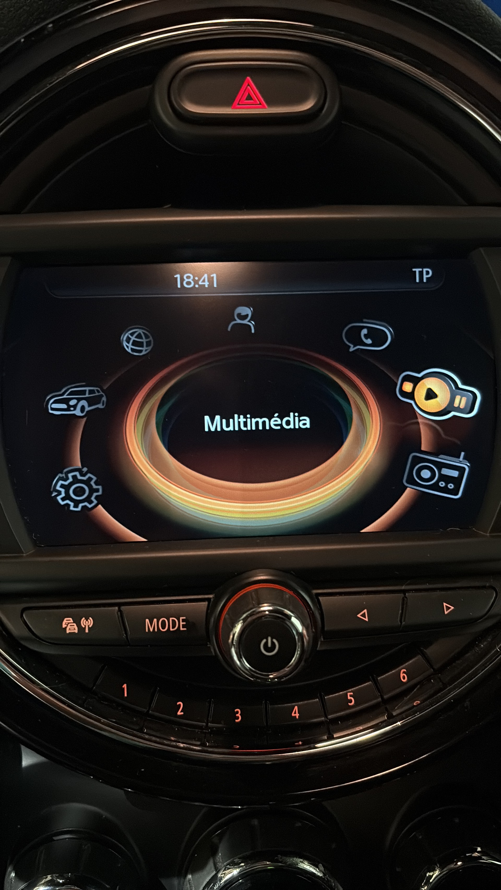 MINI 1.5i Cooper-image-2