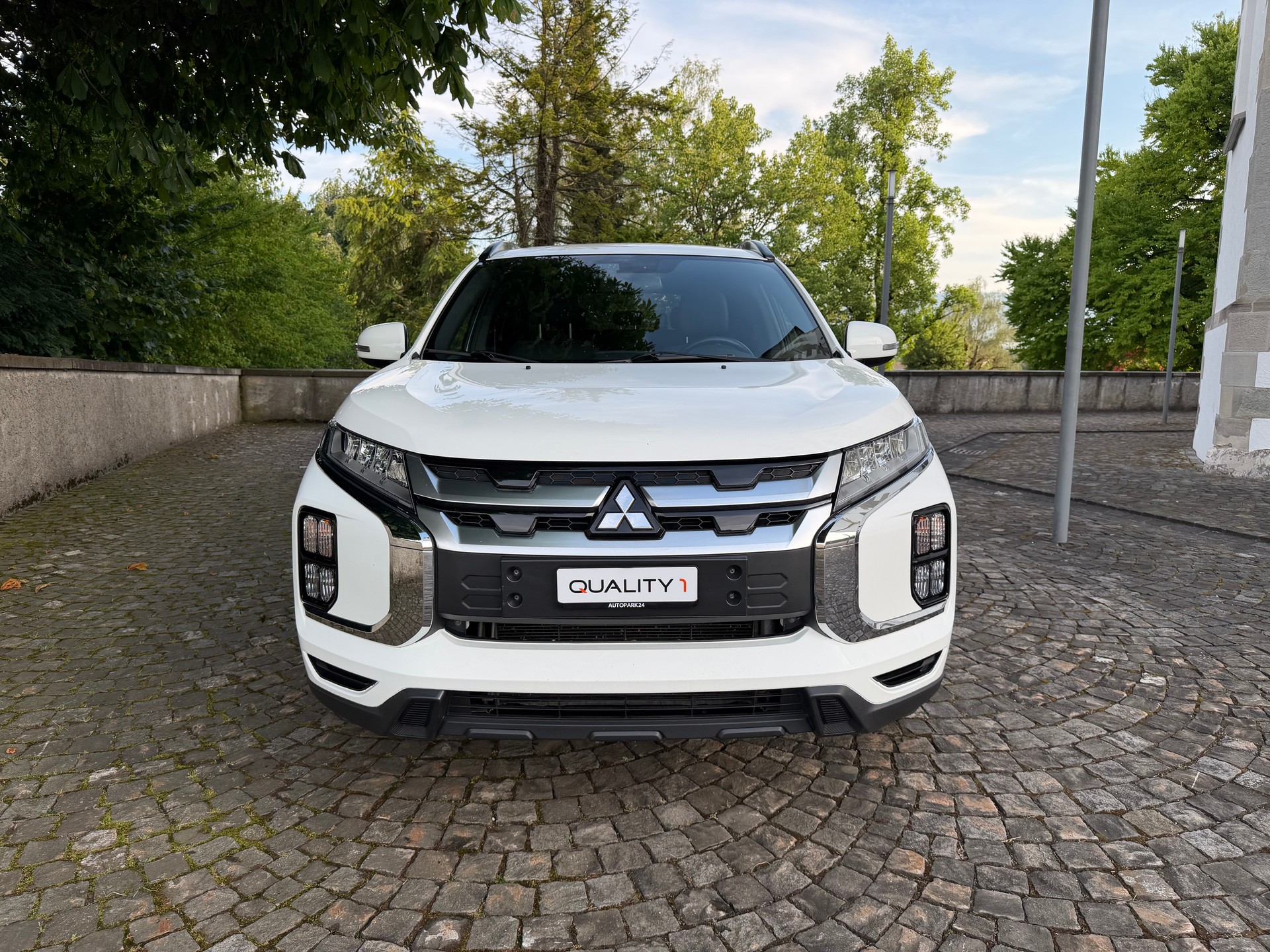 MITSUBISHI ASX 2.0 MIVEC Style Swiss Automat / Frisch ab MFK / Service gepflegt/ 36 Monate Garantie exkl / Leder / Navi / LED /-image-1
