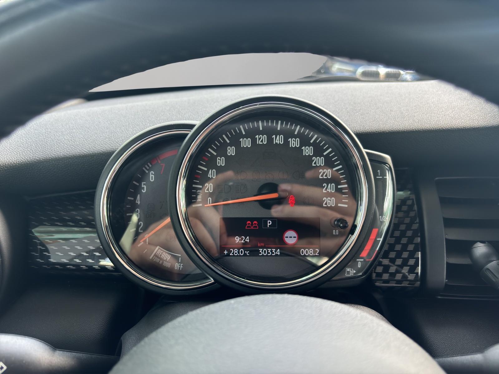 MINI Cabrio F57 2.0i Cooper S-image-8