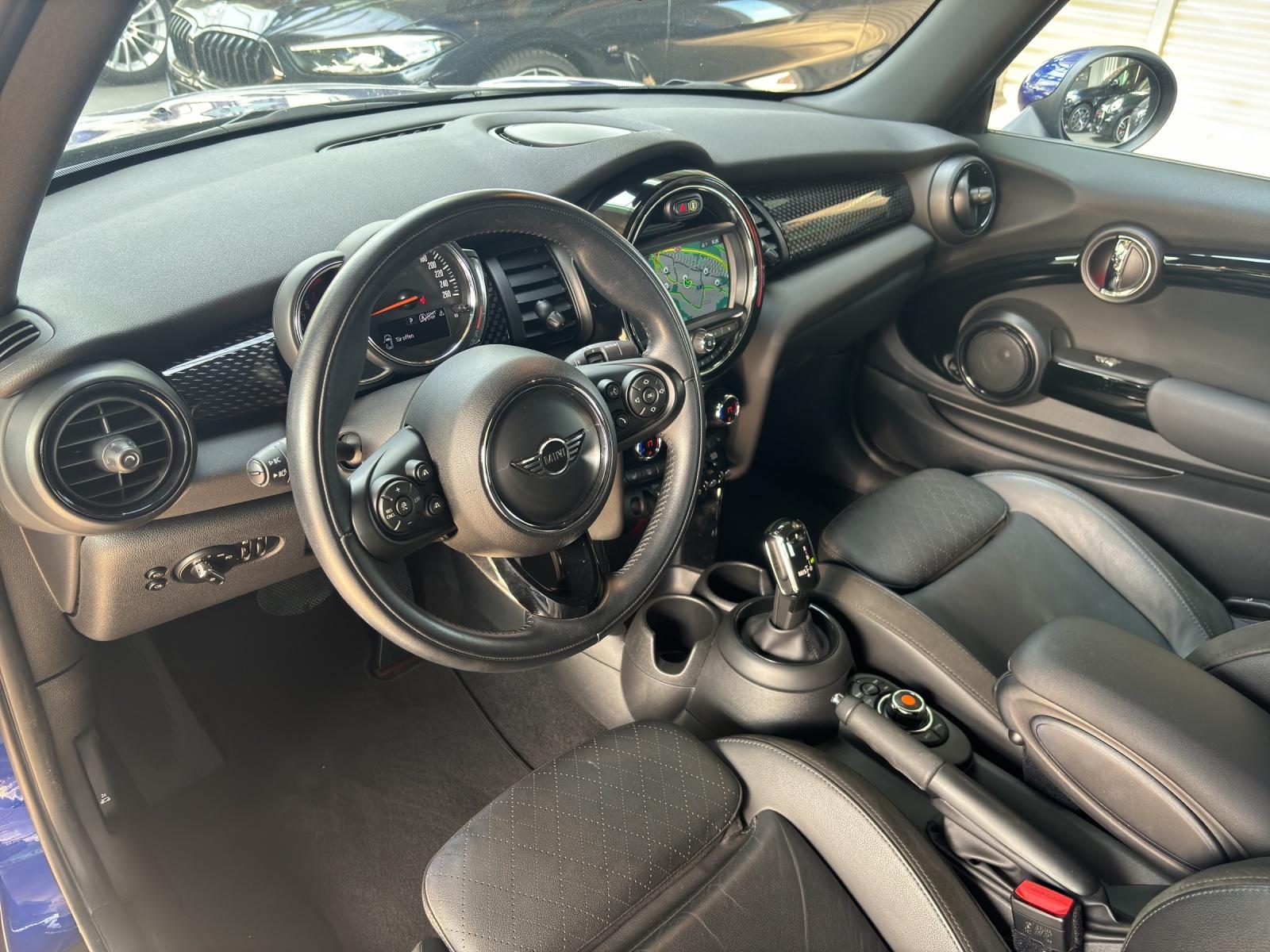 MINI Cabrio F57 2.0i Cooper S-image-17