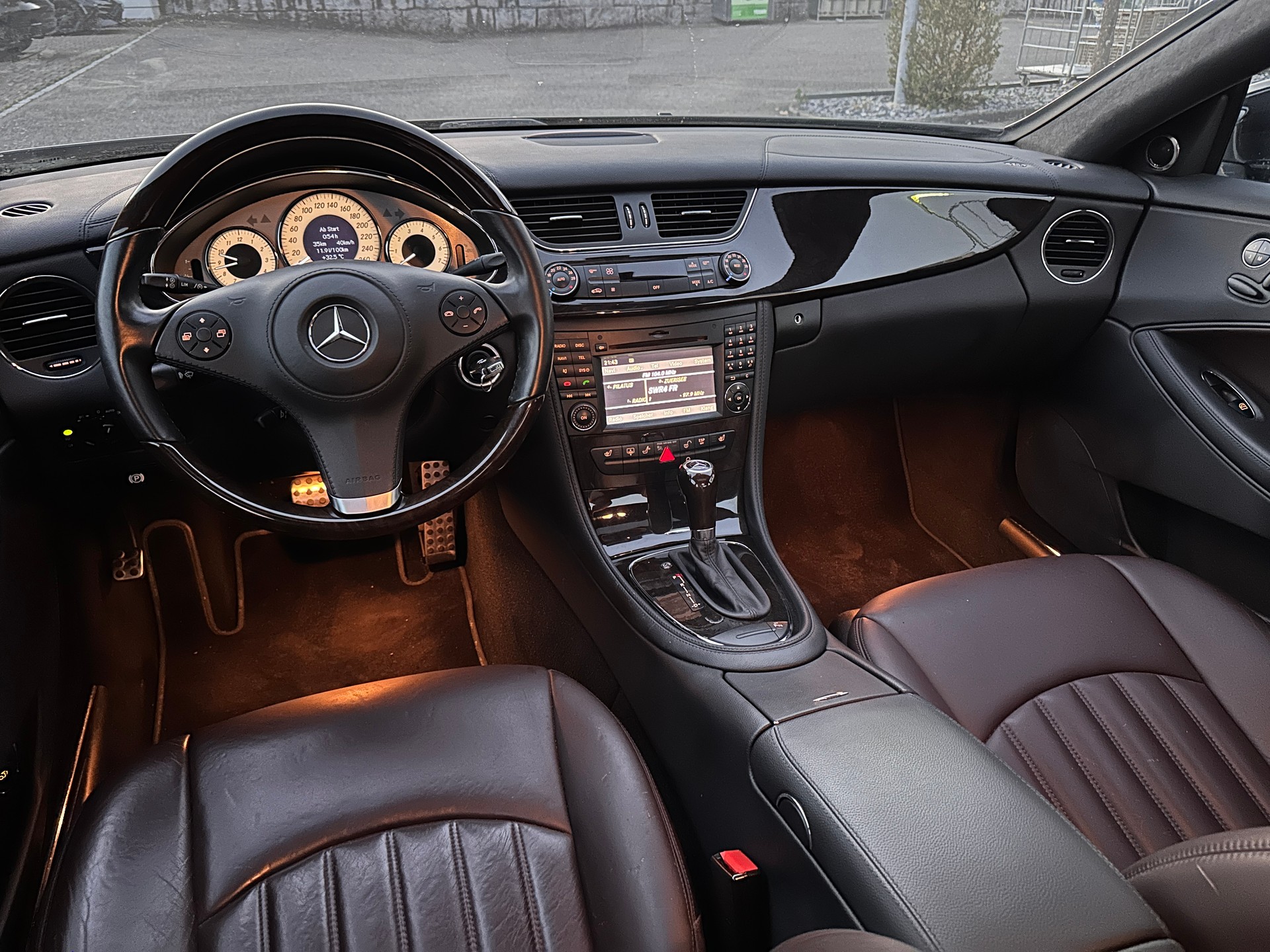 MERCEDES-BENZ CLS 300 (280) 7G-Tronic-image-7