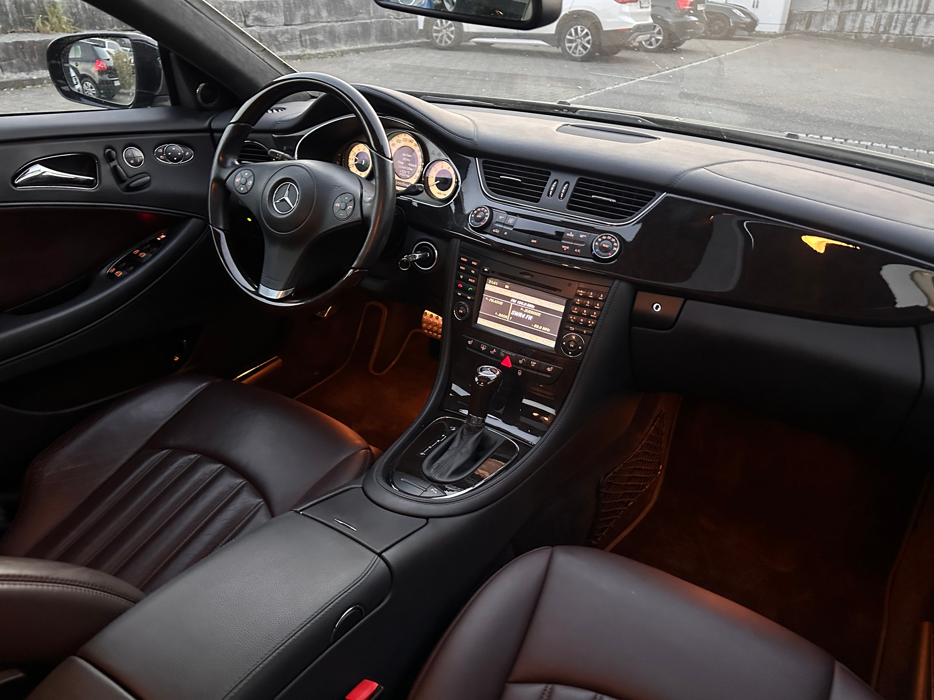 MERCEDES-BENZ CLS 300 (280) 7G-Tronic-image-1
