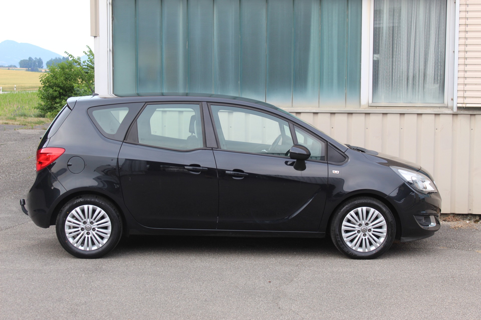 OPEL Meriva 1.4 Turbo-image-1