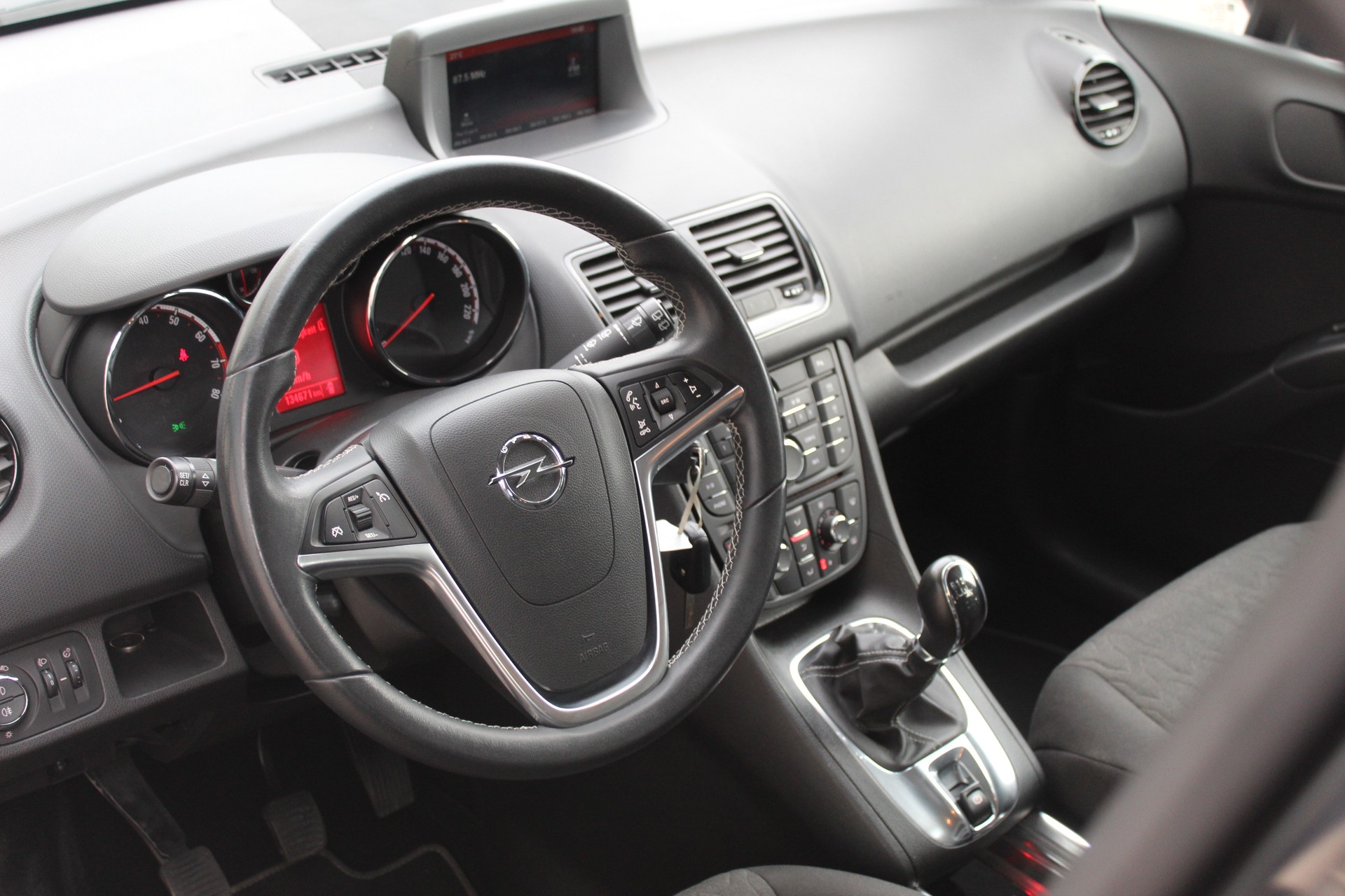 OPEL Meriva 1.4 Turbo-image-12