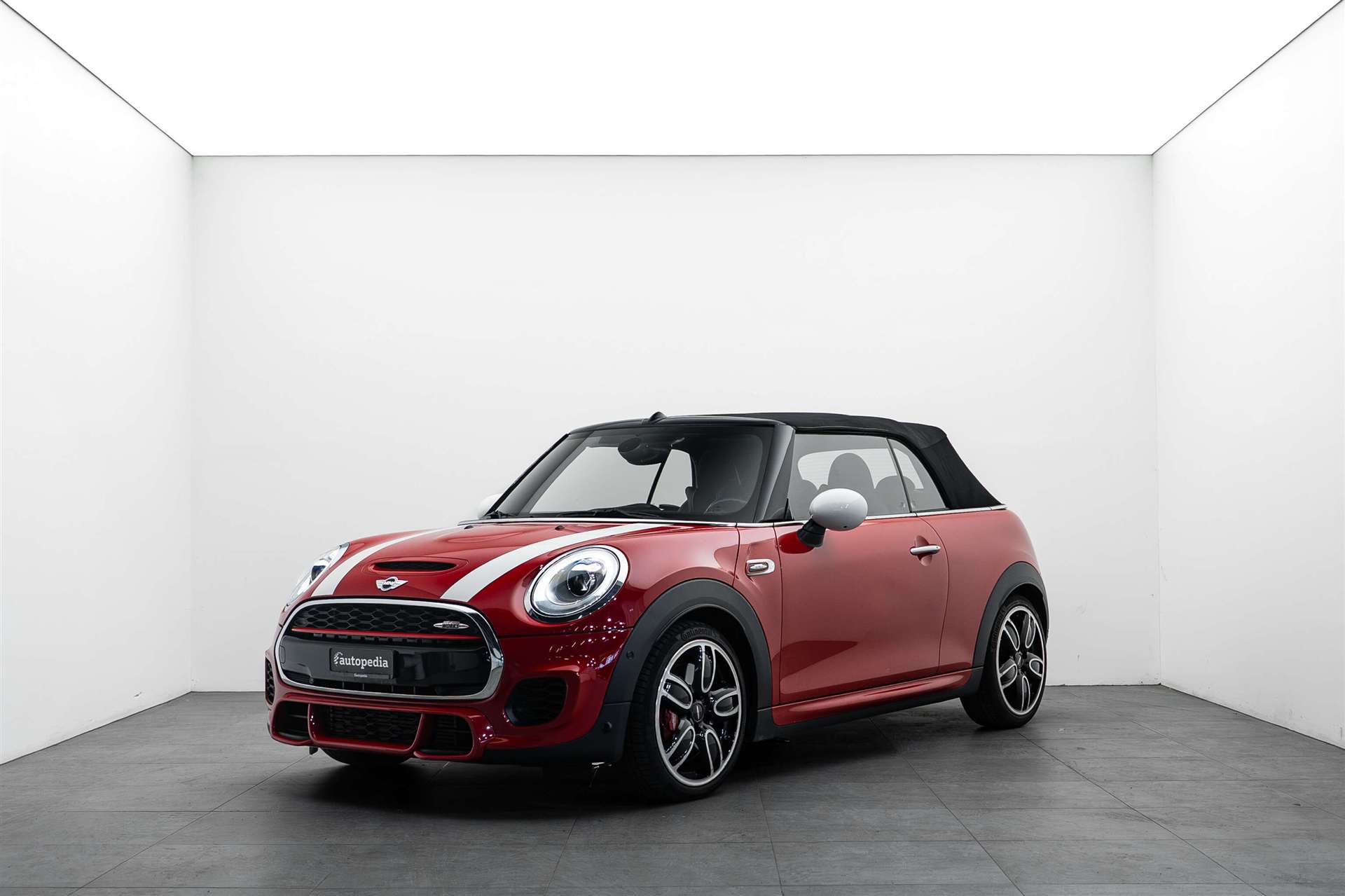 MINI Cooper John Cooper Works Cabriolet Steptronic-image-2
