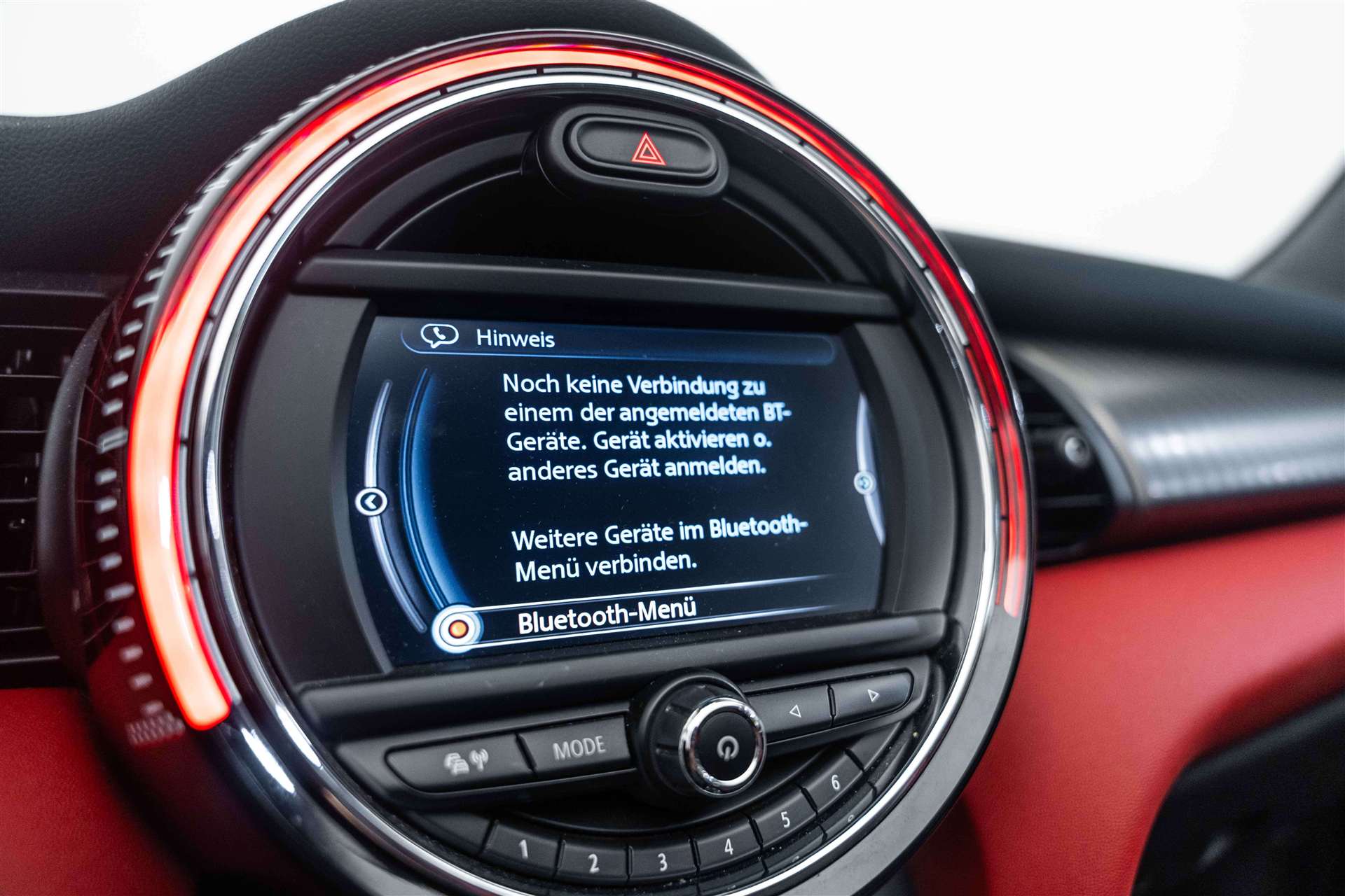 MINI Cooper John Cooper Works Cabriolet Steptronic-image-22