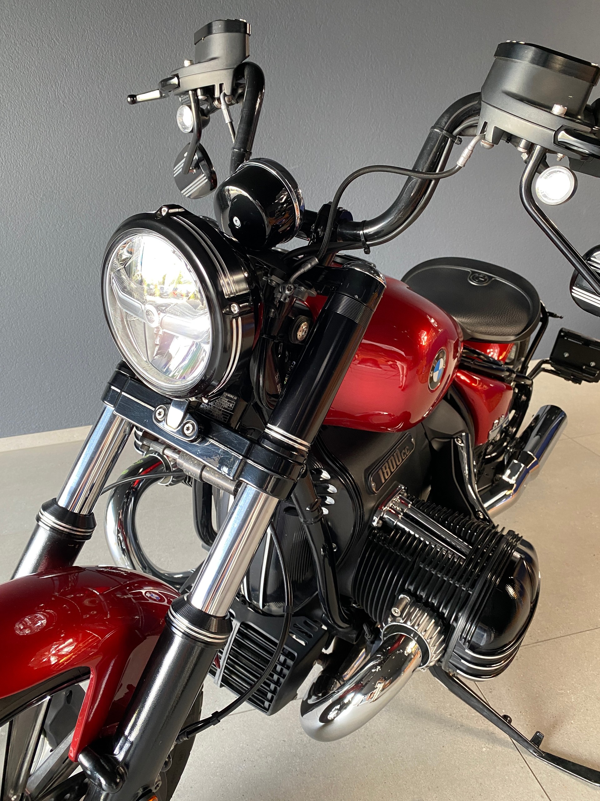 BMW R 18-showroom-element-1
