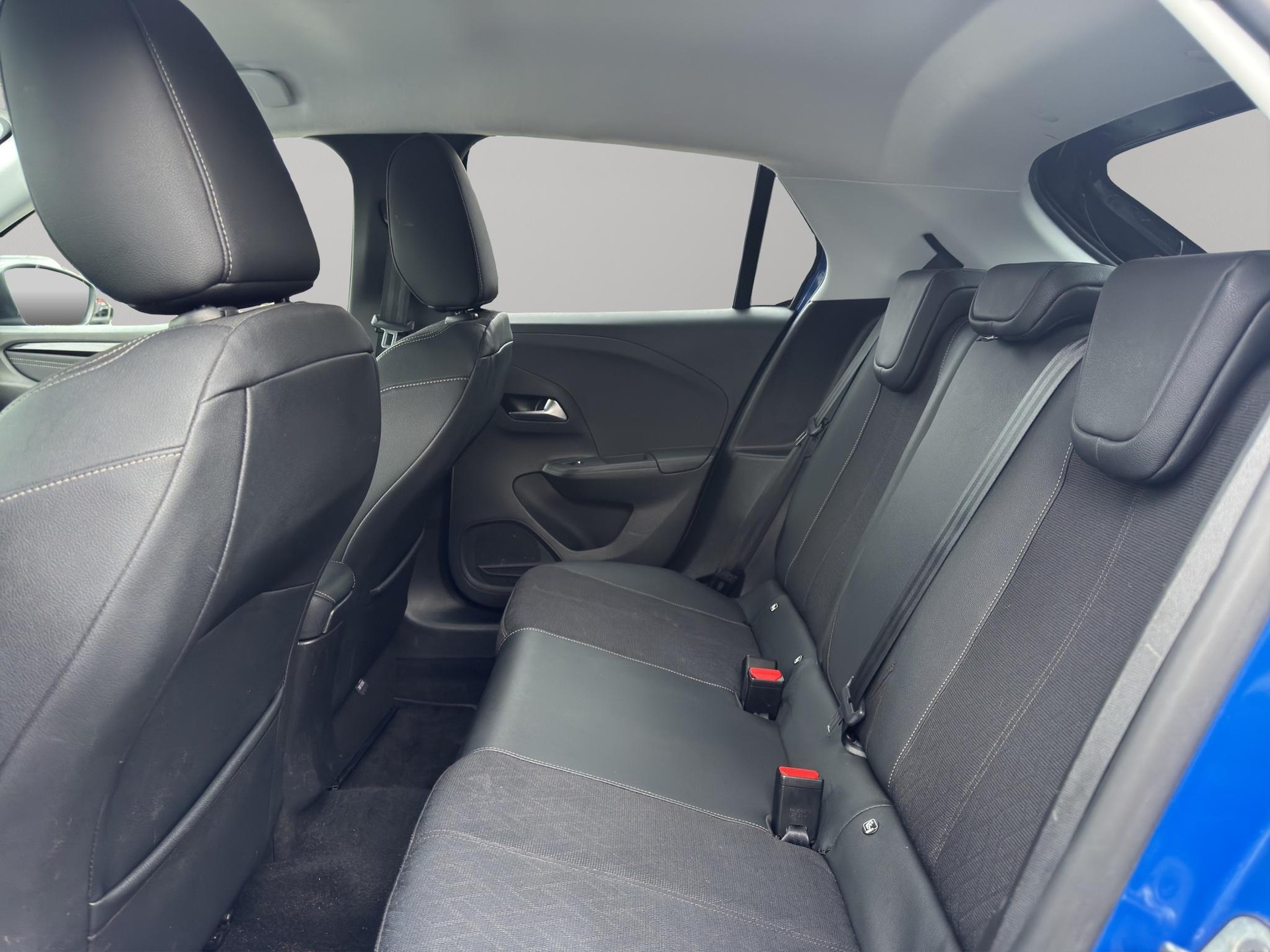 OPEL Corsa-e Elegance-image-9