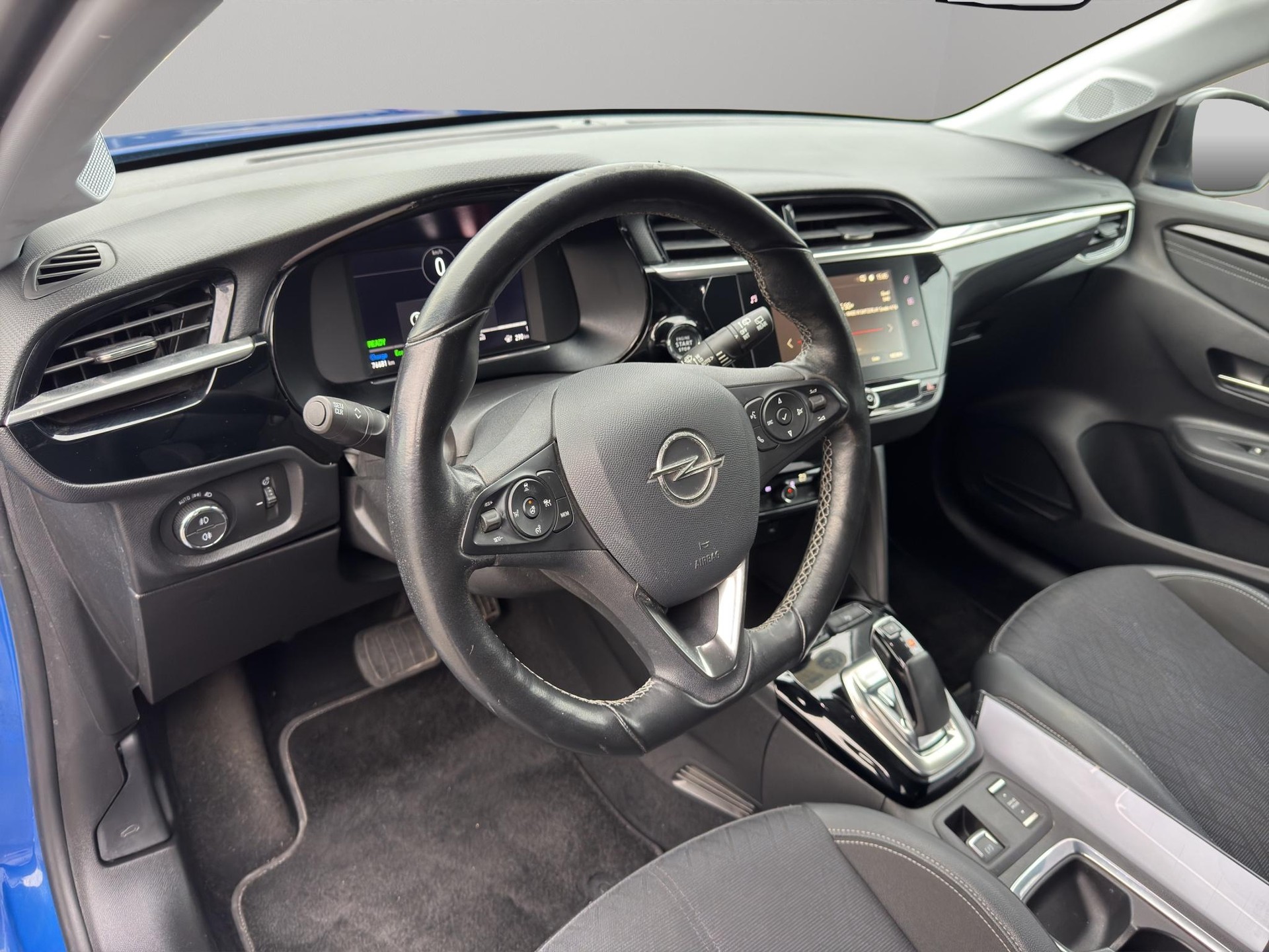 OPEL Corsa-e Elegance-image-3